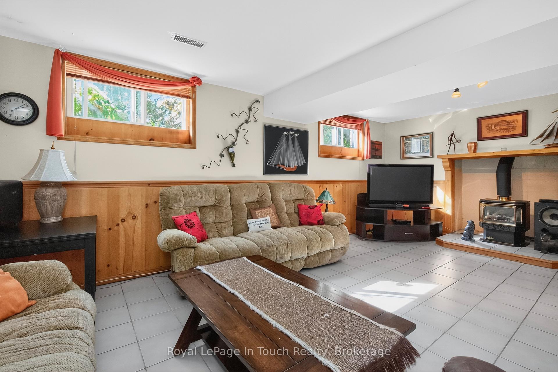 Photo 27 of 23 Caribbean Drive, Wasaga Beach — HOMEH