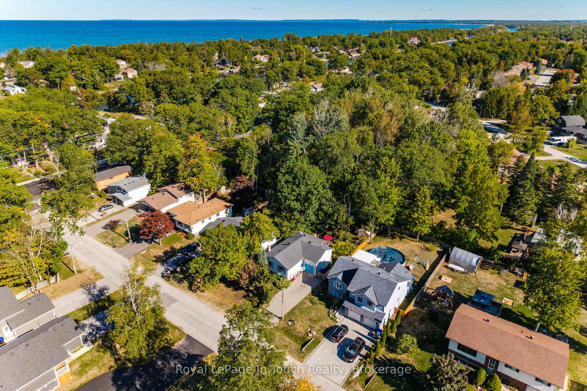 Photo 41 of 23 Caribbean Drive, Wasaga Beach — HOMEH
