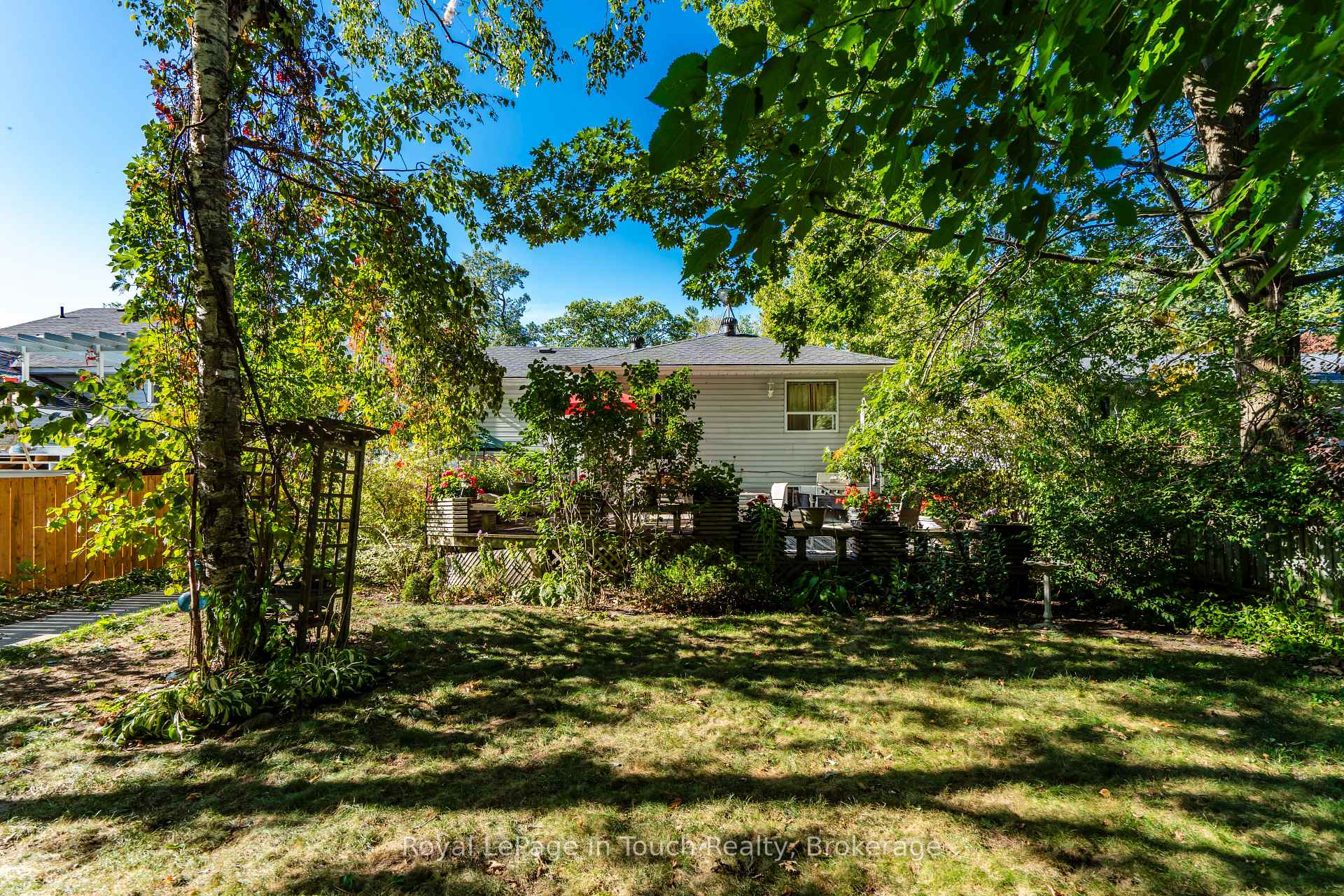 Photo 43 of 23 Caribbean Drive, Wasaga Beach — HOMEH