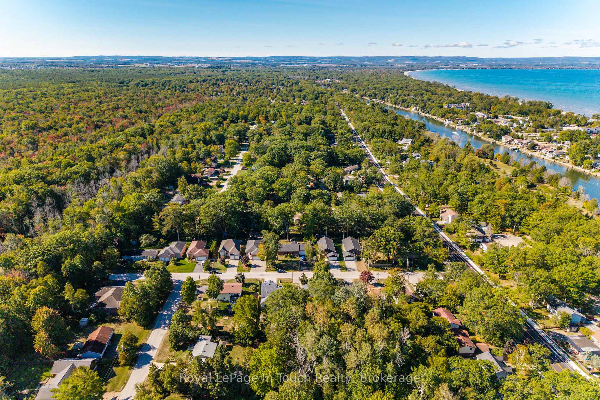 Photo 49 of 23 Caribbean Drive, Wasaga Beach — HOMEH