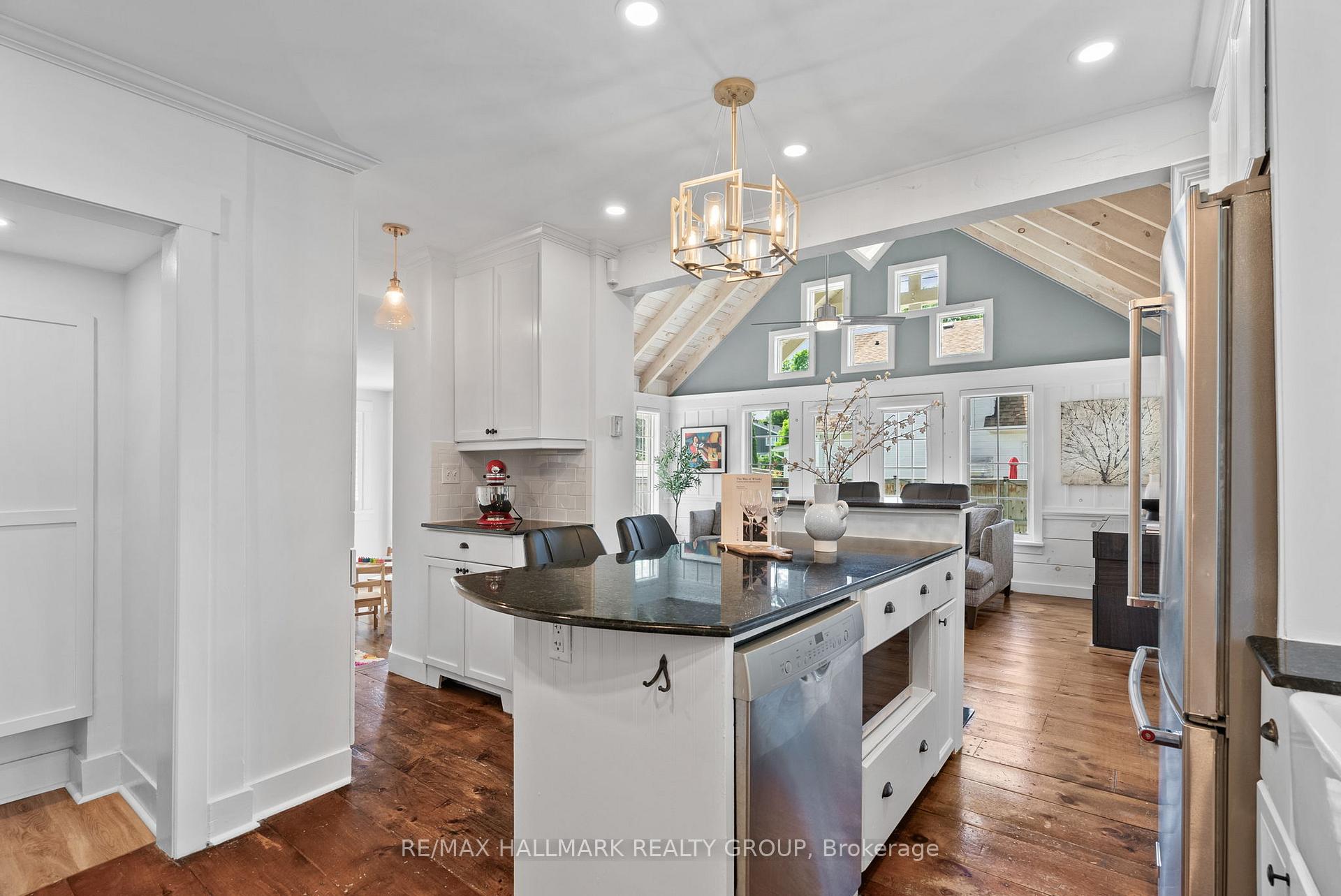 Photo 12 of 472 Bevan Avenue, Ottawa, Westboro/Hampton Park — HOMEH
