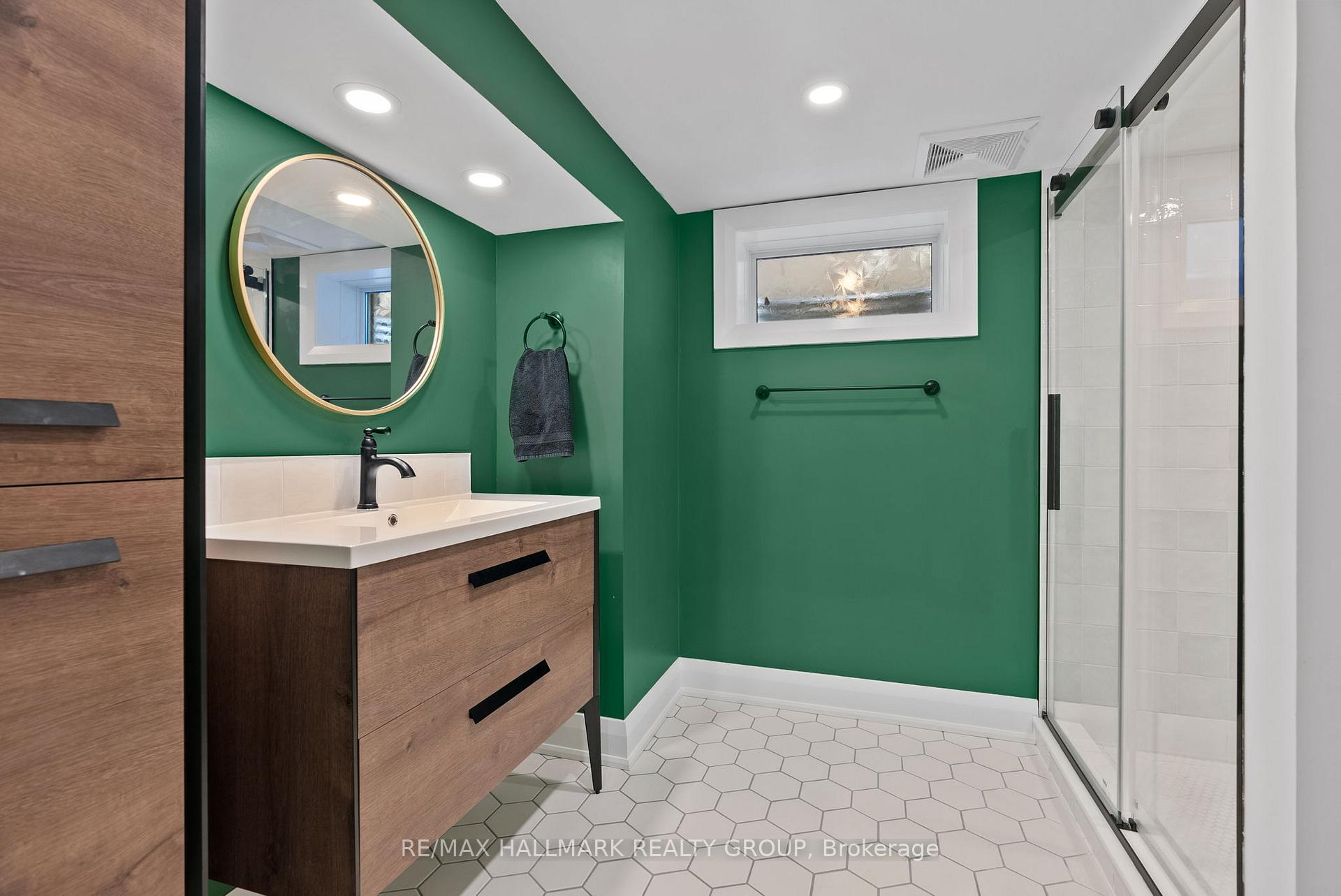 Photo 42 of 472 Bevan Avenue, Ottawa, Westboro/Hampton Park — HOMEH