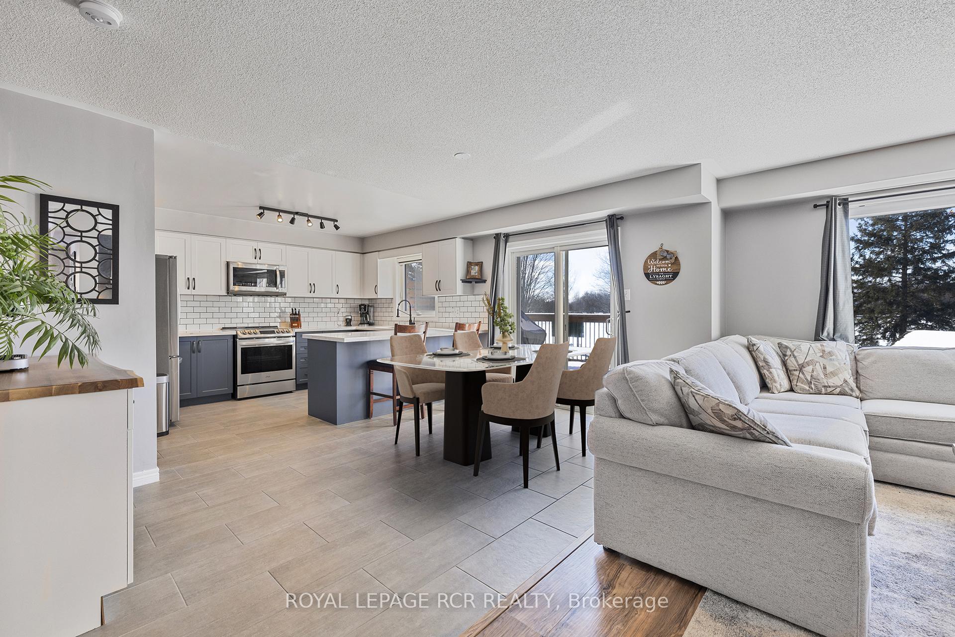 Photo 14 of 14 Nelkydd Lane, Uxbridge — HOMEH