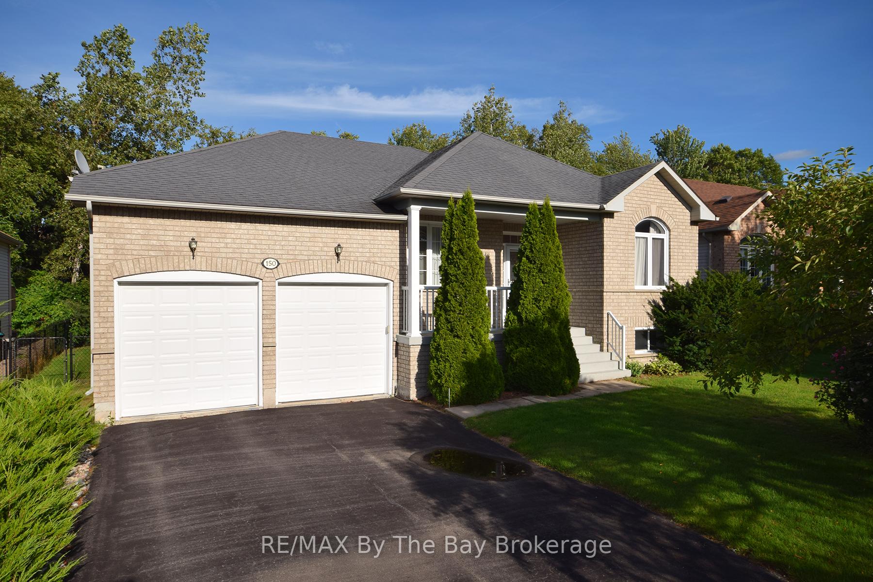 Photo 7 of 150 Silver Birch Avenue, Wasaga Beach — HOMEH