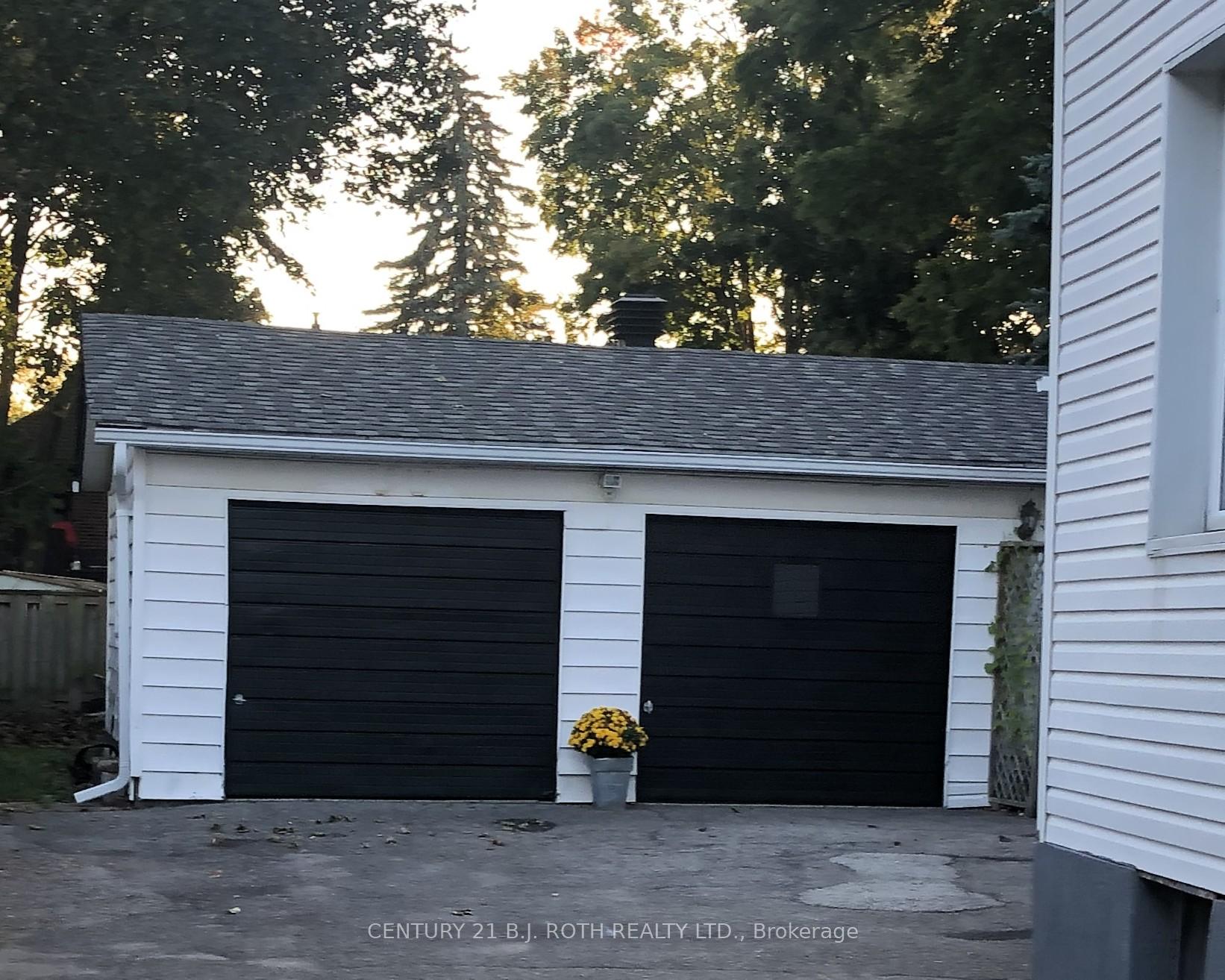 Photo 24 of 80 Parkside Drive, Barrie, Queen's Park — HOMEH
