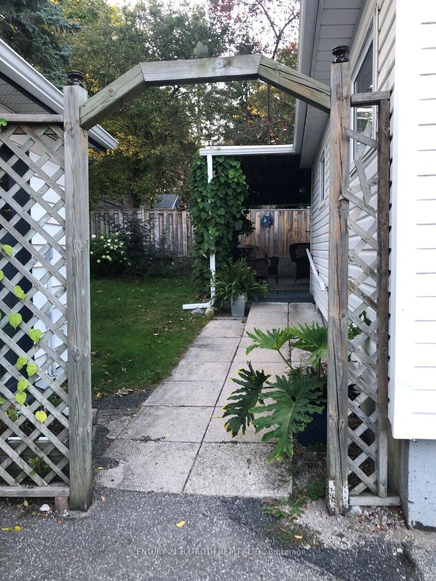 Photo 21 of 80 Parkside Drive, Barrie, Queen's Park — HOMEH