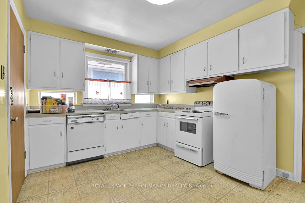 Photo 14 of 300 Parnell Avenue, Ottawa, Westboro/Hampton Park — HOMEH