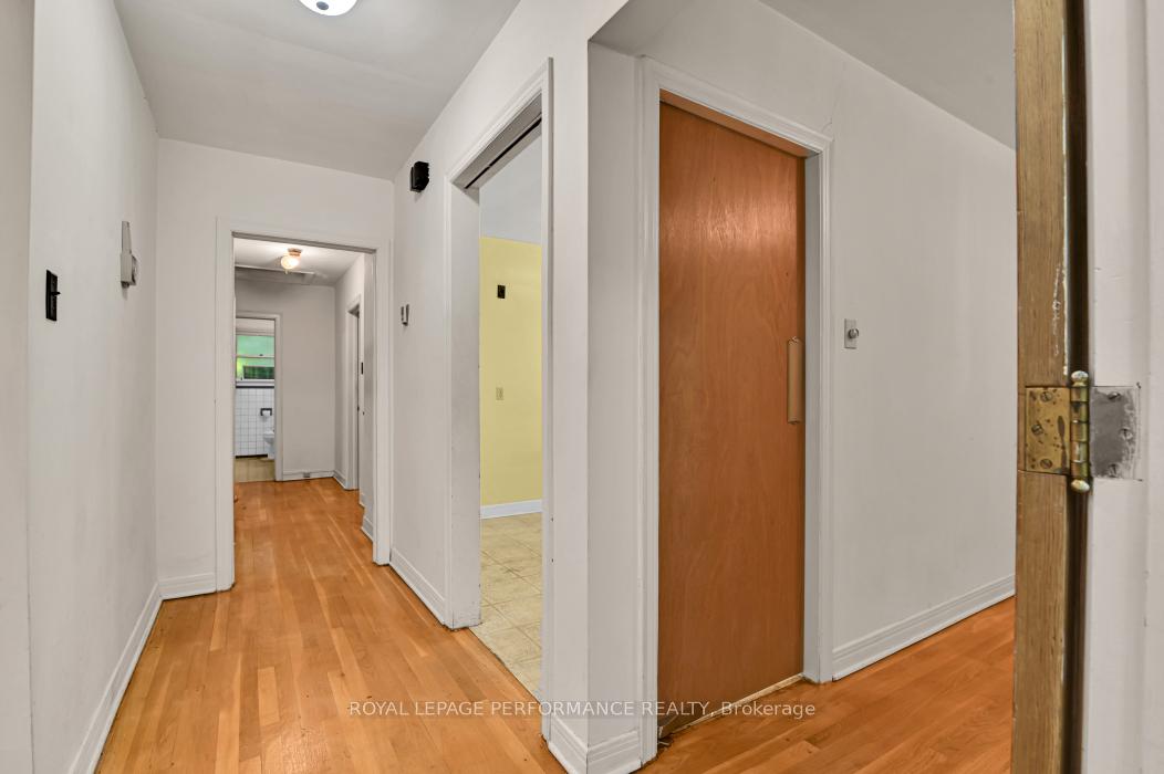 Photo 17 of 300 Parnell Avenue, Ottawa, Westboro/Hampton Park — HOMEH