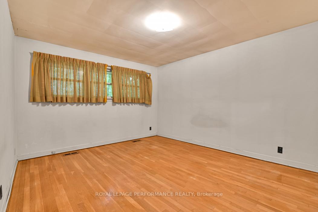 Photo 18 of 300 Parnell Avenue, Ottawa, Westboro/Hampton Park — HOMEH