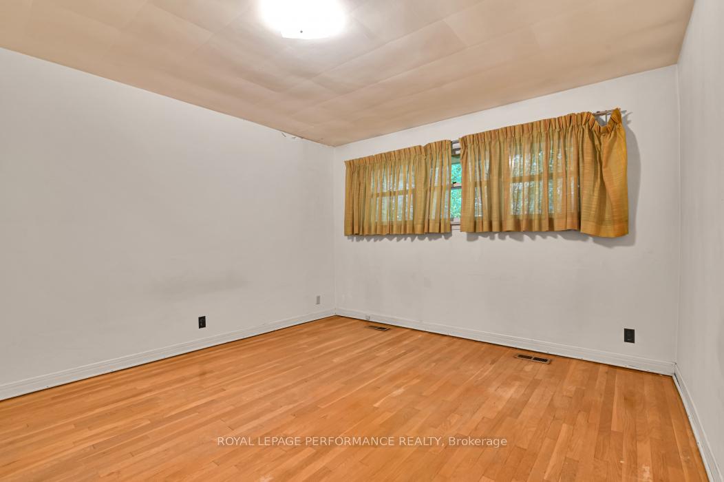 Photo 19 of 300 Parnell Avenue, Ottawa, Westboro/Hampton Park — HOMEH