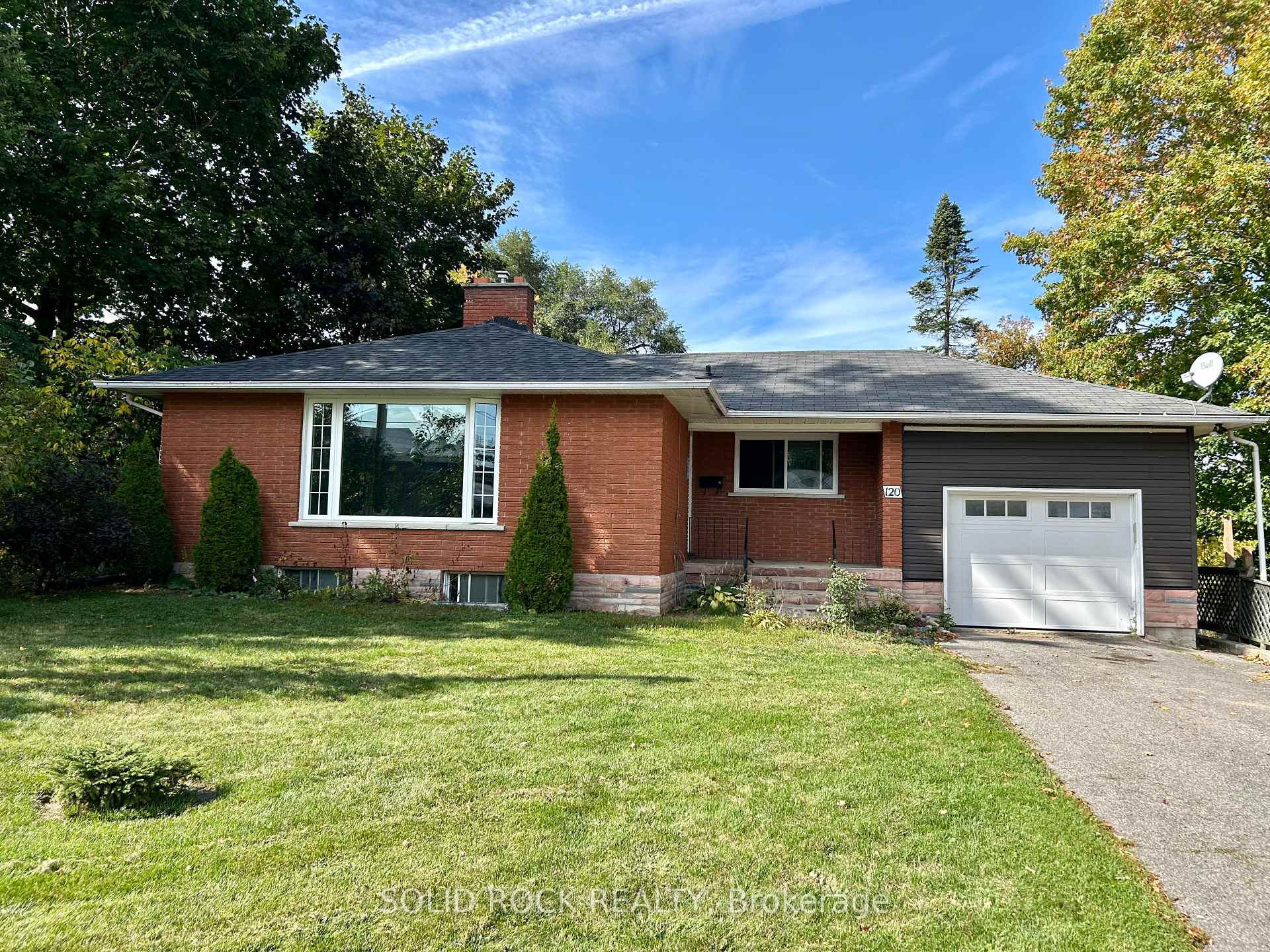 Photo 4 of 120 Ida Street N, Arnprior — HOMEH