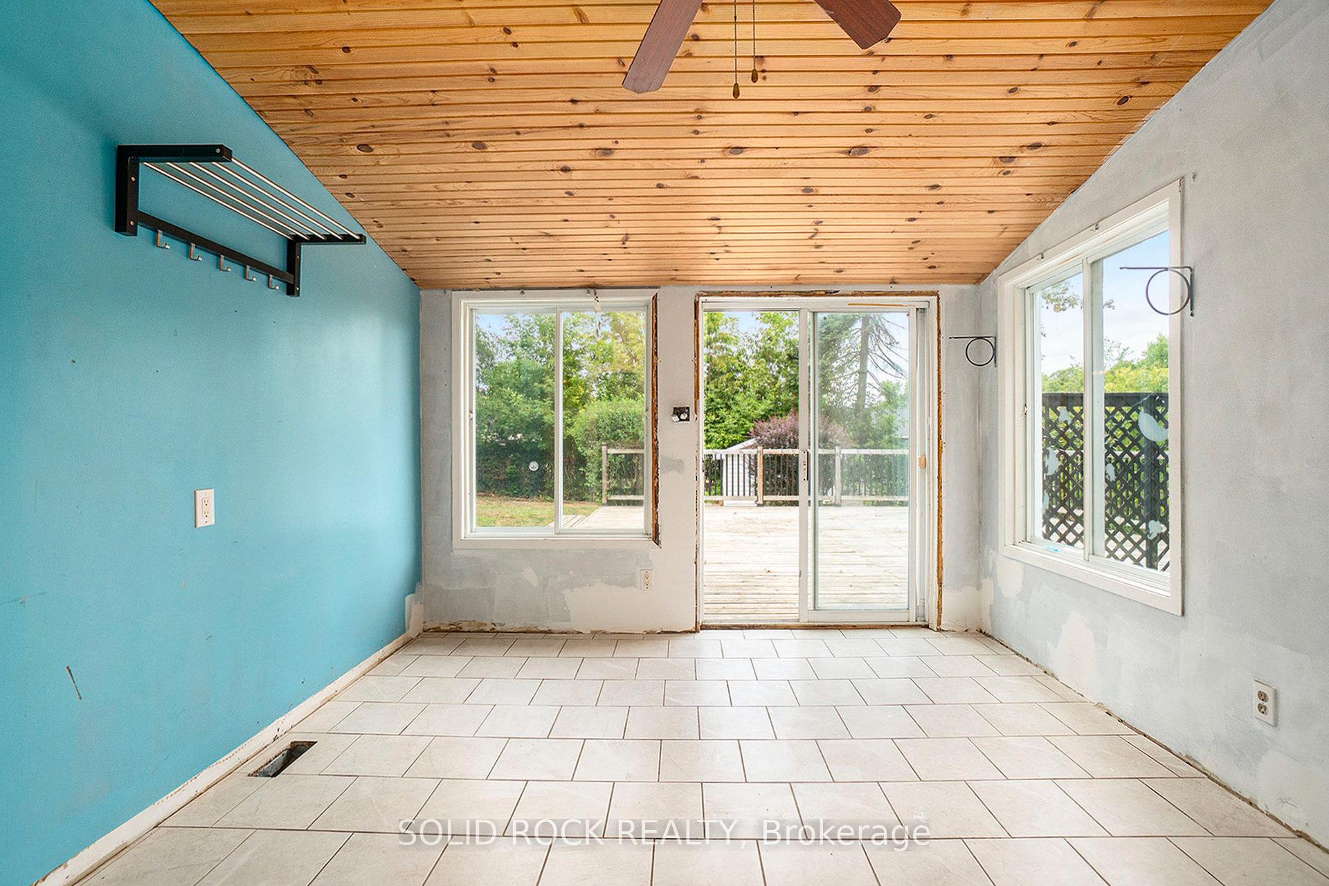 Photo 10 of 120 Ida Street N, Arnprior — HOMEH