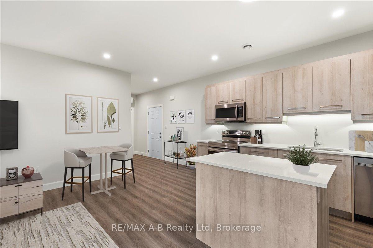 Photo 8 of Unit Unit 4, 43 Upper Thames Lane, West Perth, Mitchell — HOMEH