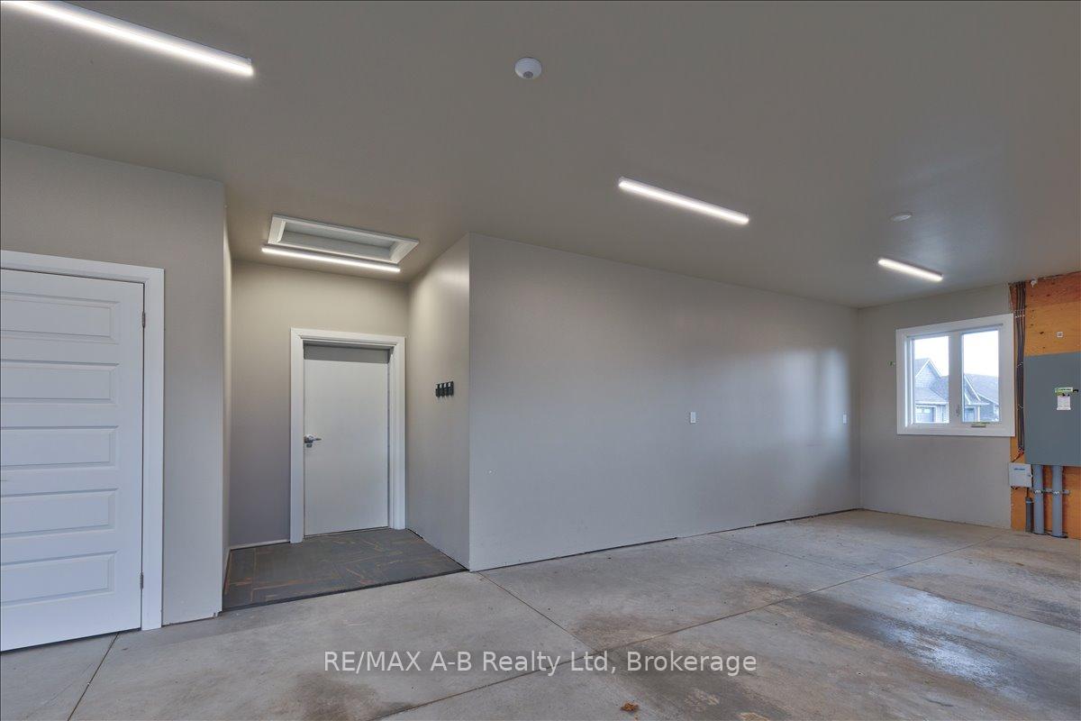 Photo 15 of Unit Unit 4, 43 Upper Thames Lane, West Perth, Mitchell — HOMEH