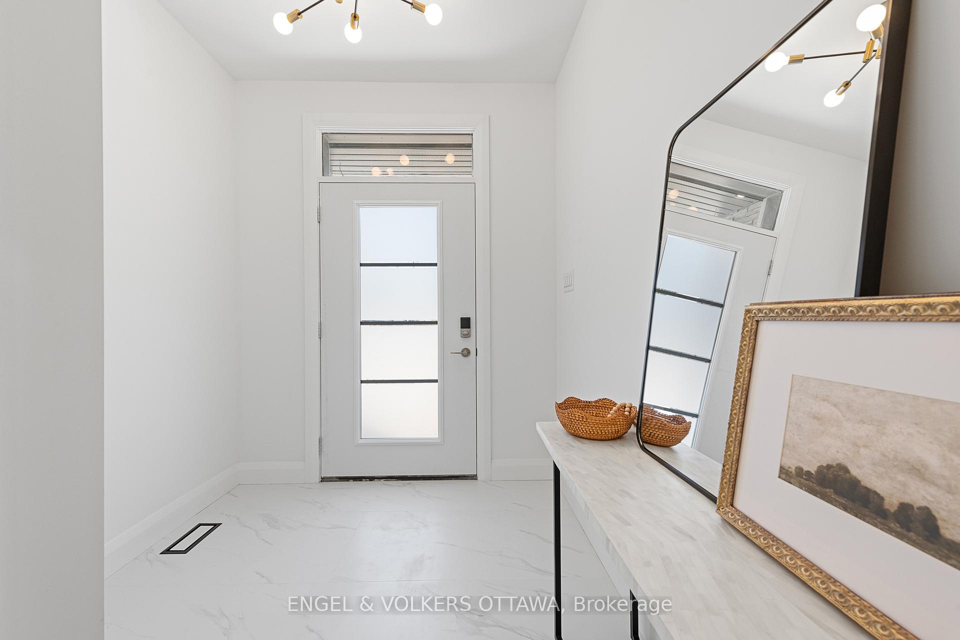 Photo 2 of 491 Highcroft Avenue, Ottawa, Westboro/Hampton Park — HOMEH