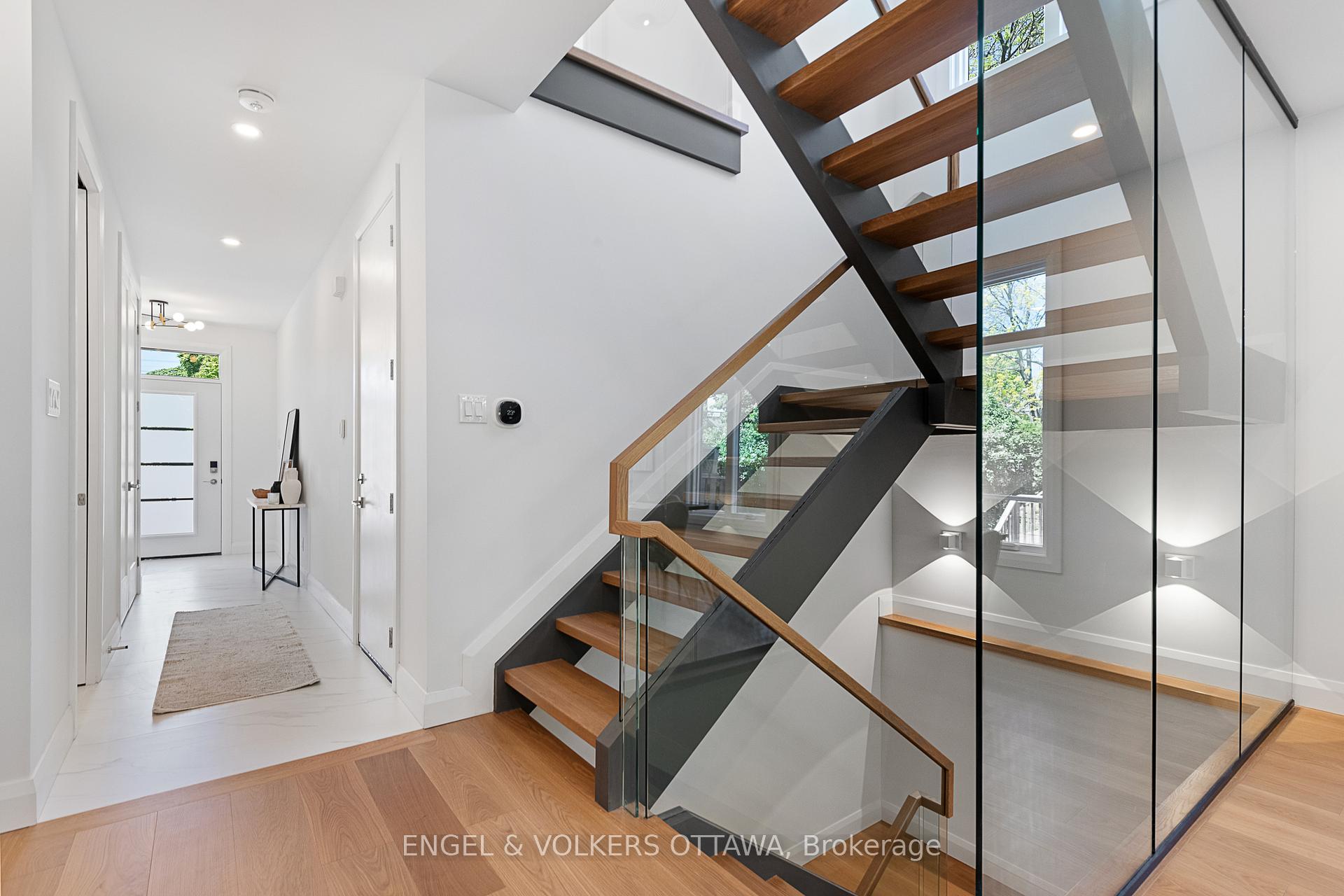 Photo 5 of 491 Highcroft Avenue, Ottawa, Westboro/Hampton Park — HOMEH