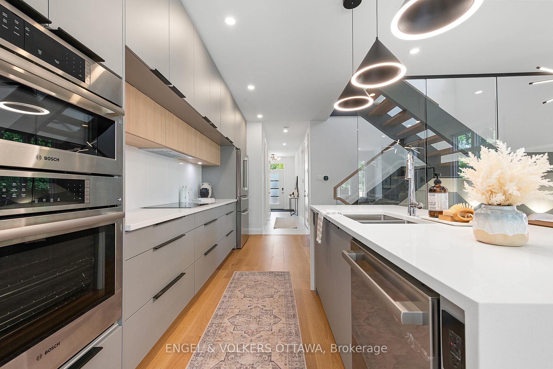 Photo 10 of 491 Highcroft Avenue, Ottawa, Westboro/Hampton Park — HOMEH