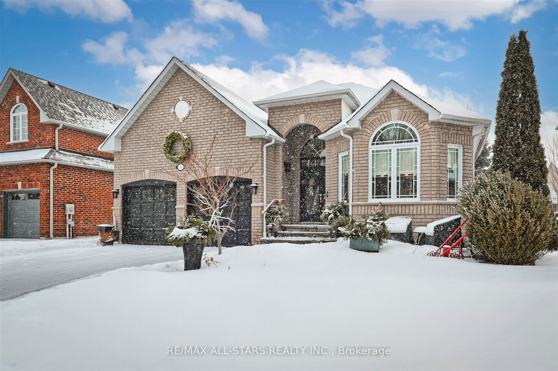 Photo 2 of 54 Rosena Lane, Uxbridge — HOMEH