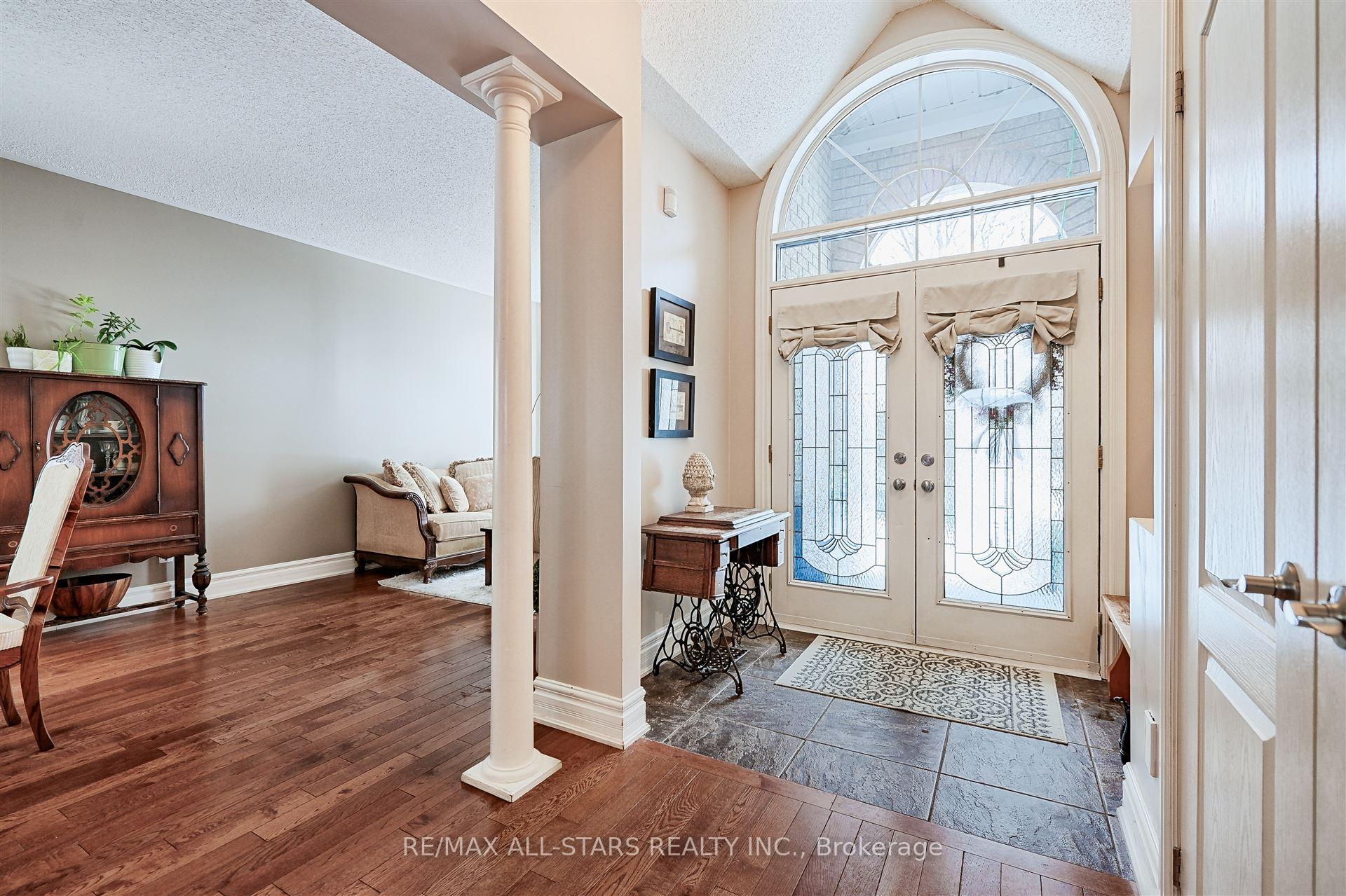 Photo 3 of 54 Rosena Lane, Uxbridge — HOMEH