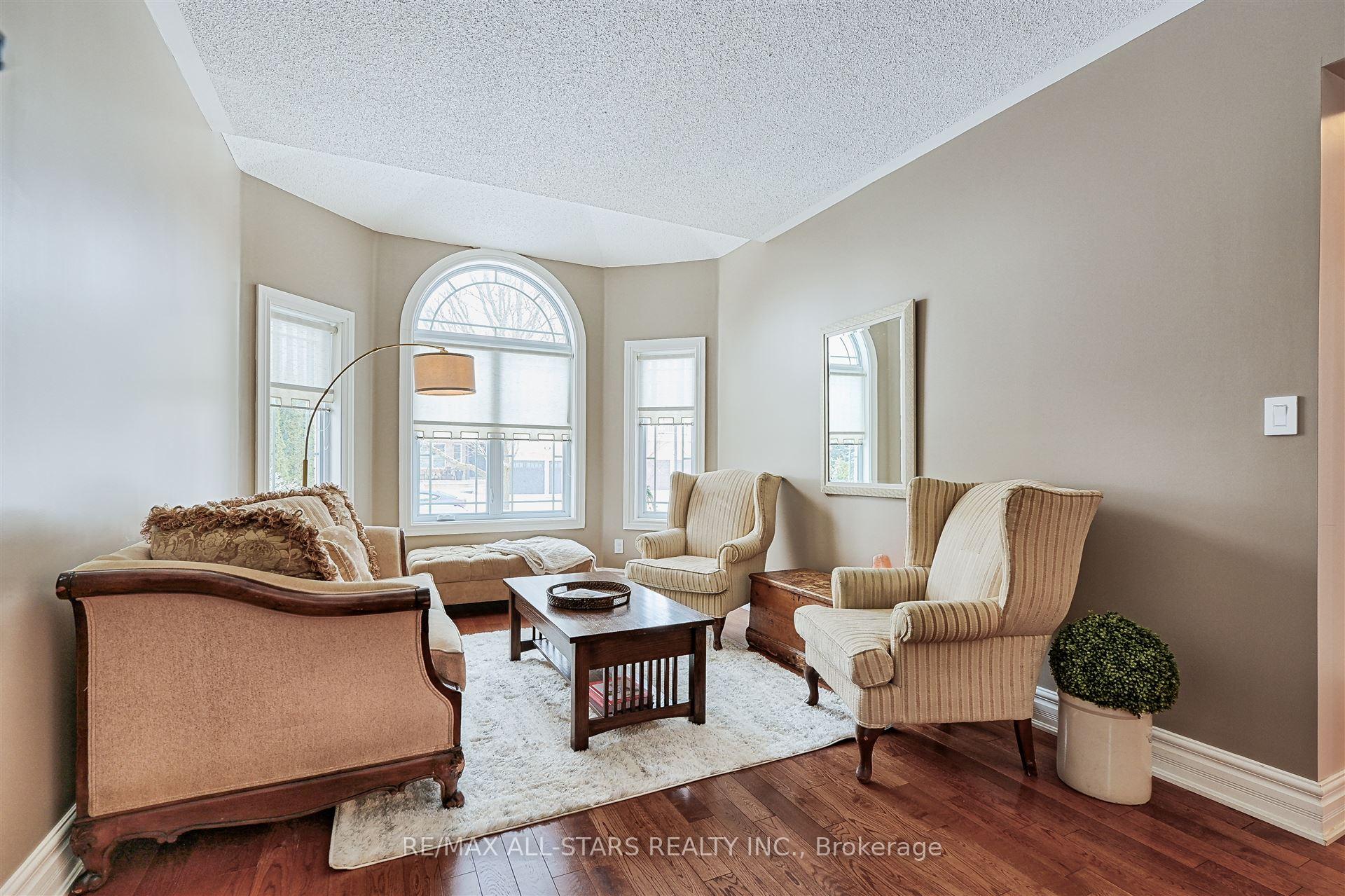 Photo 5 of 54 Rosena Lane, Uxbridge — HOMEH