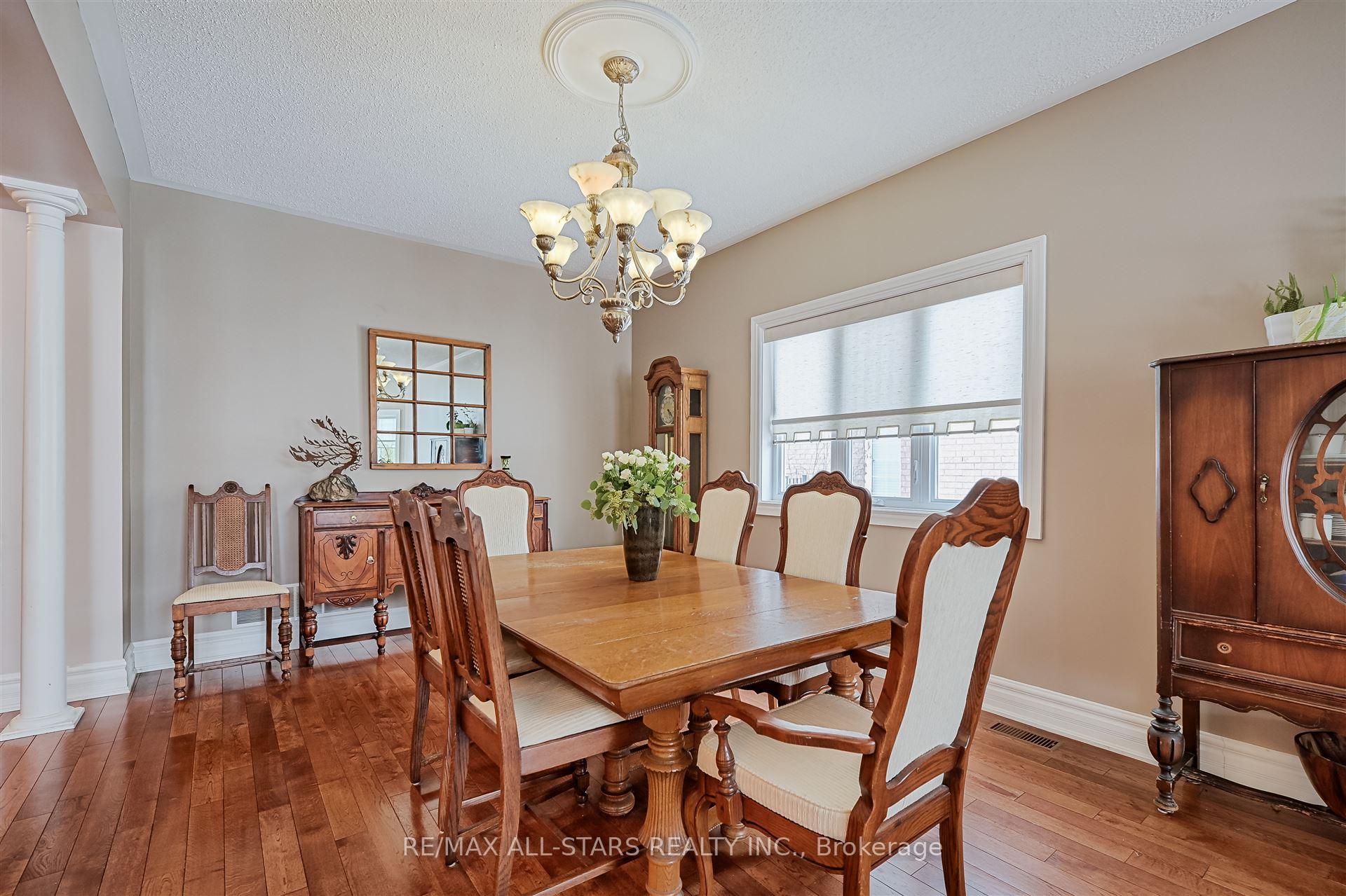 Photo 7 of 54 Rosena Lane, Uxbridge — HOMEH