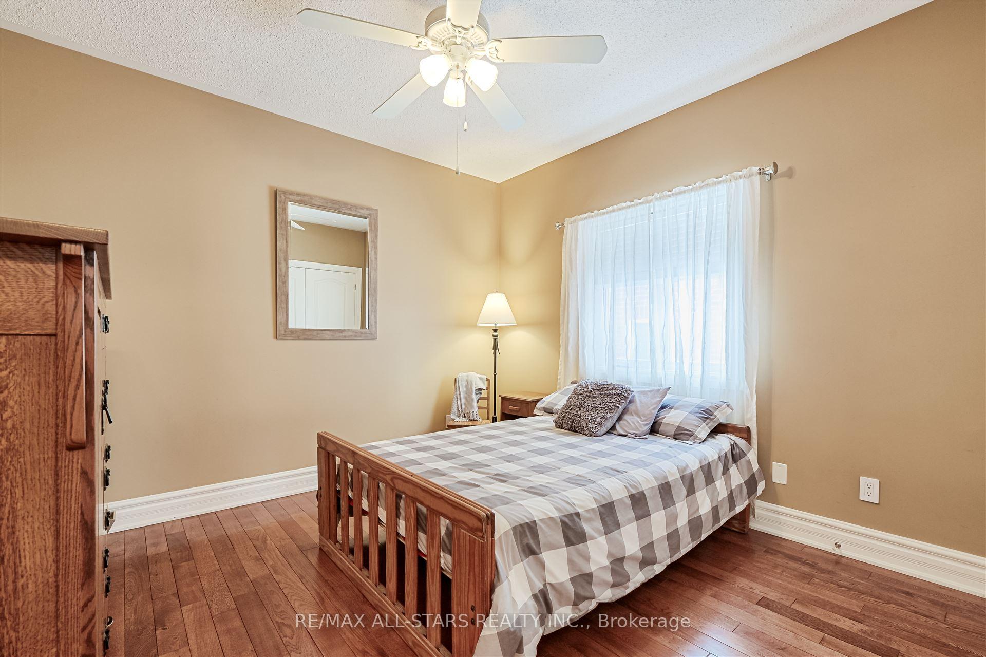 Photo 26 of 54 Rosena Lane, Uxbridge — HOMEH