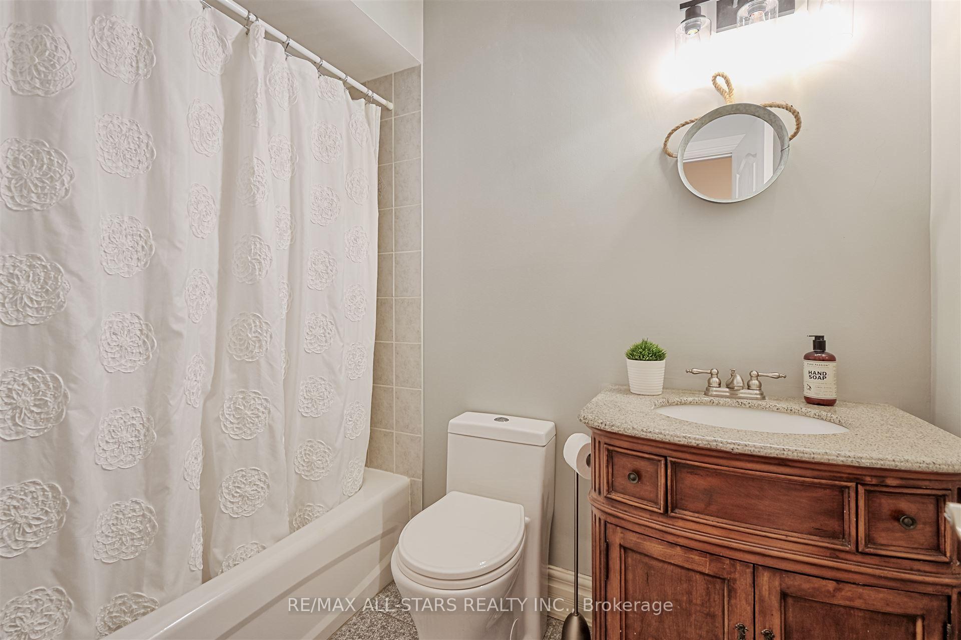 Photo 28 of 54 Rosena Lane, Uxbridge — HOMEH