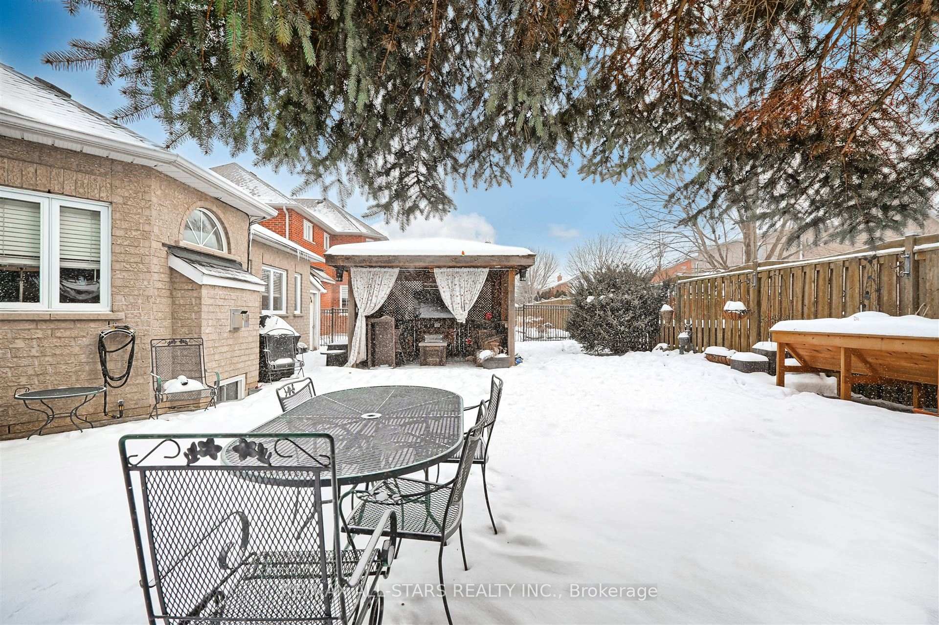 Photo 38 of 54 Rosena Lane, Uxbridge — HOMEH