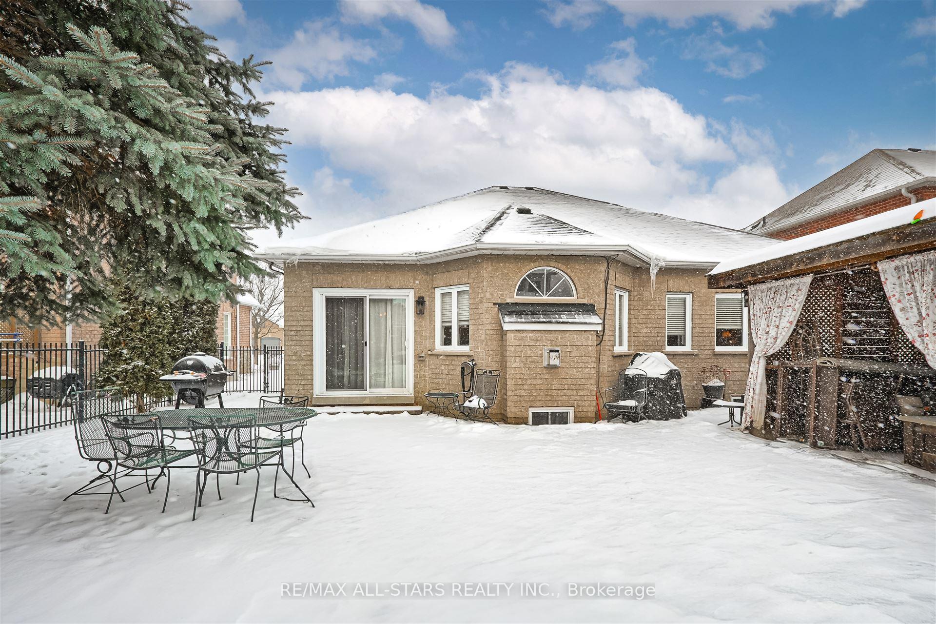 Photo 39 of 54 Rosena Lane, Uxbridge — HOMEH