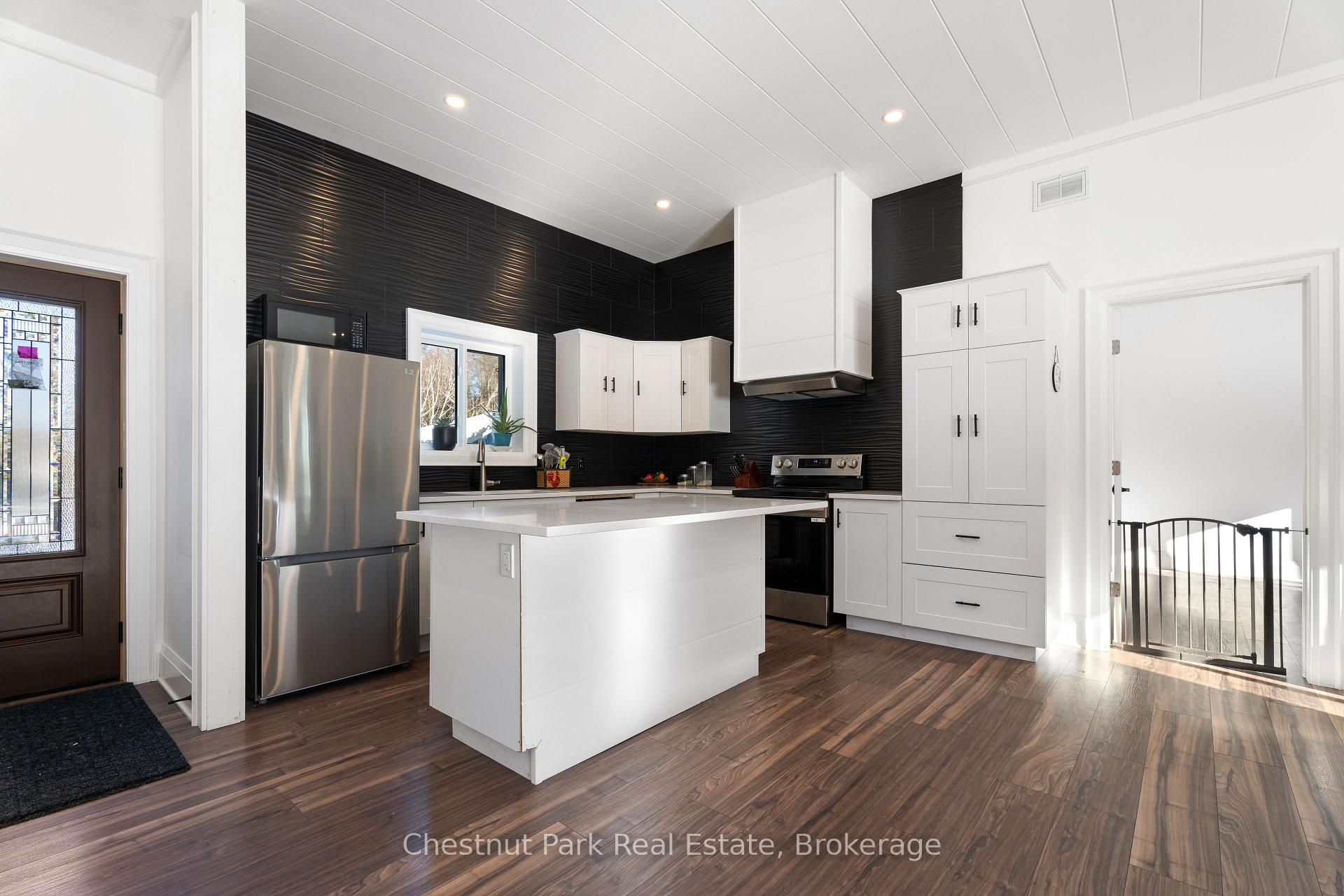 Photo 4 of 1409 Chetwynd Road, Armour — HOMEH