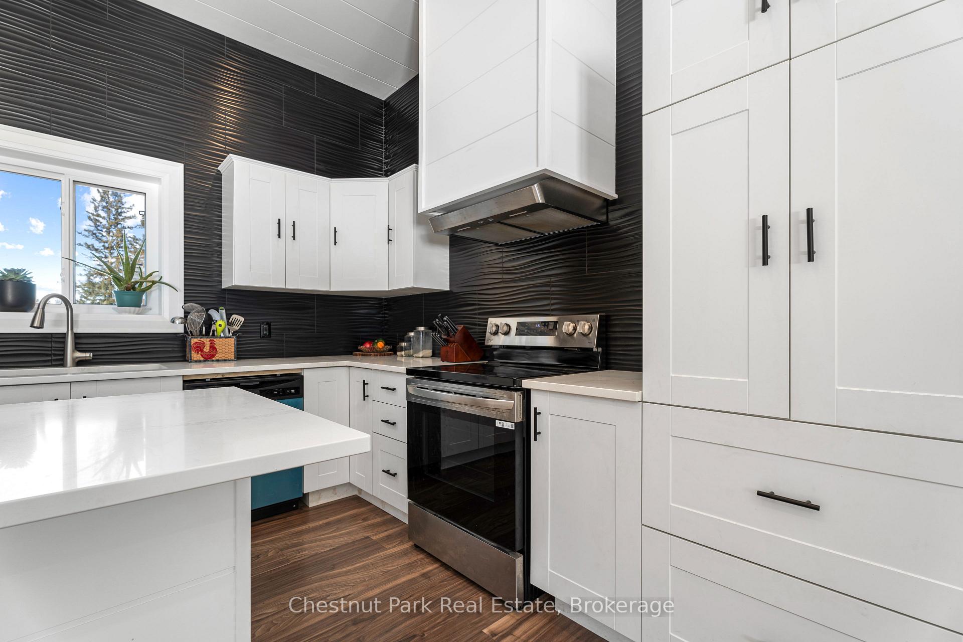 Photo 5 of 1409 Chetwynd Road, Armour — HOMEH