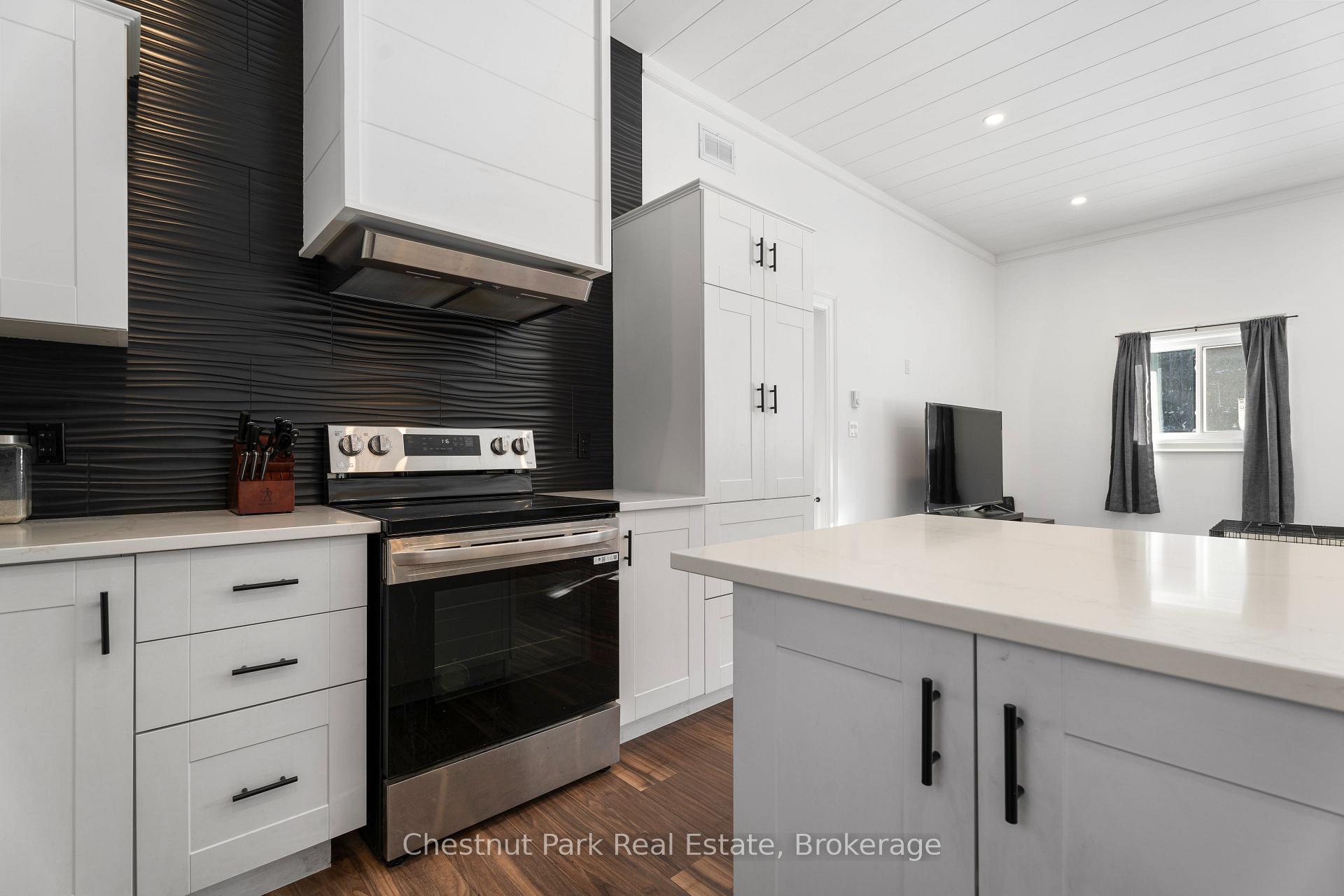 Photo 7 of 1409 Chetwynd Road, Armour — HOMEH