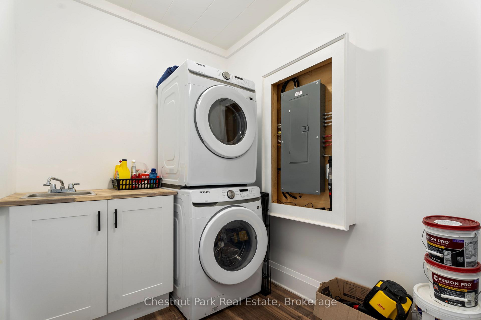 Photo 31 of 1409 Chetwynd Road, Armour — HOMEH