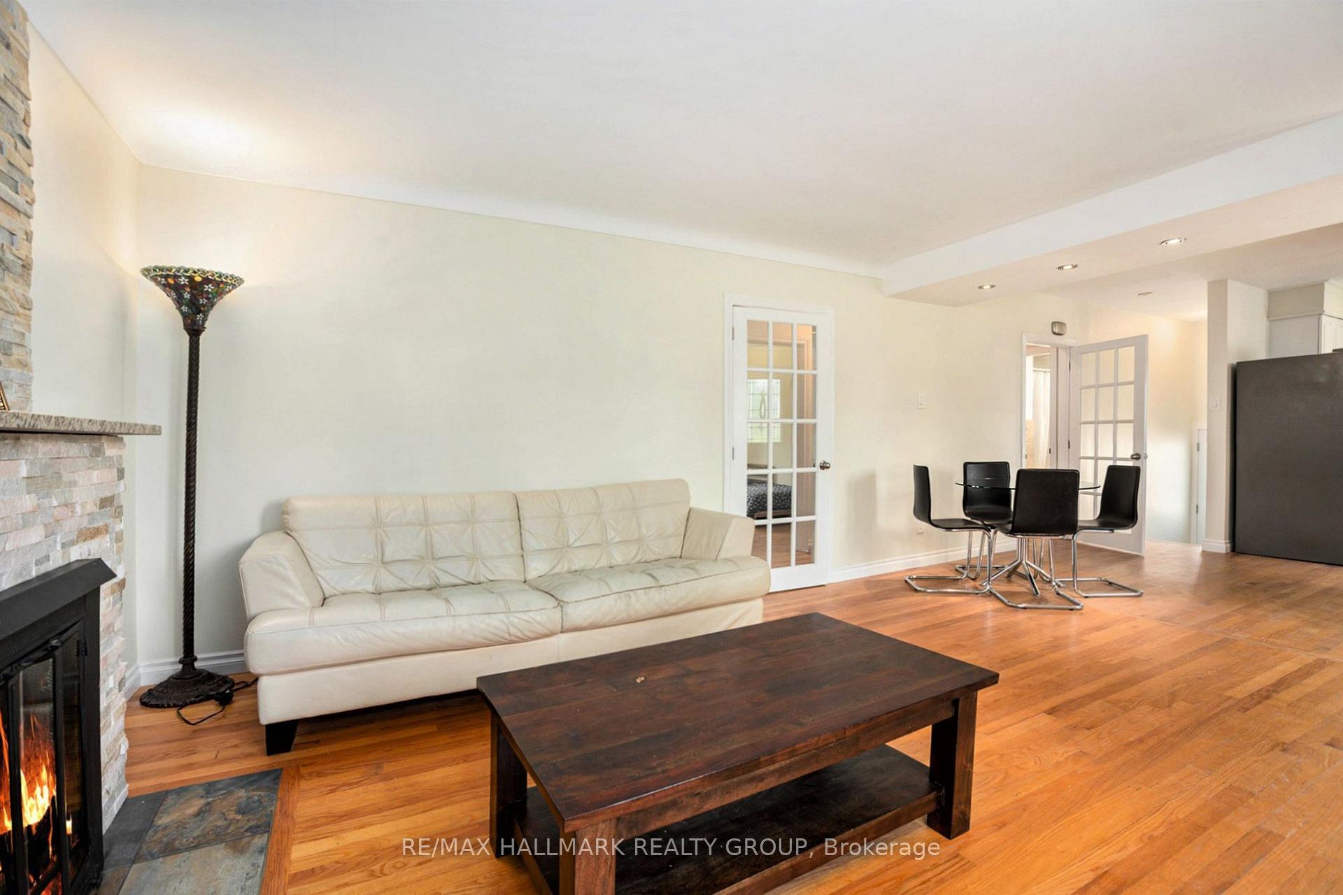 Photo 6 of 1304 Wesmar Drive, Ottawa, Alta Vista — HOMEH
