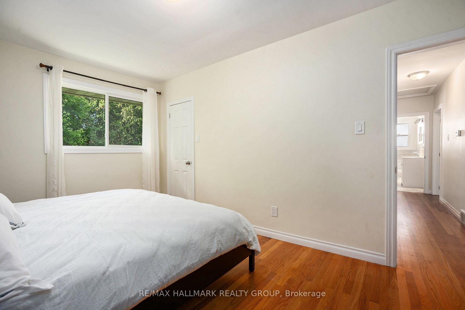 Photo 13 of 1304 Wesmar Drive, Ottawa, Alta Vista — HOMEH