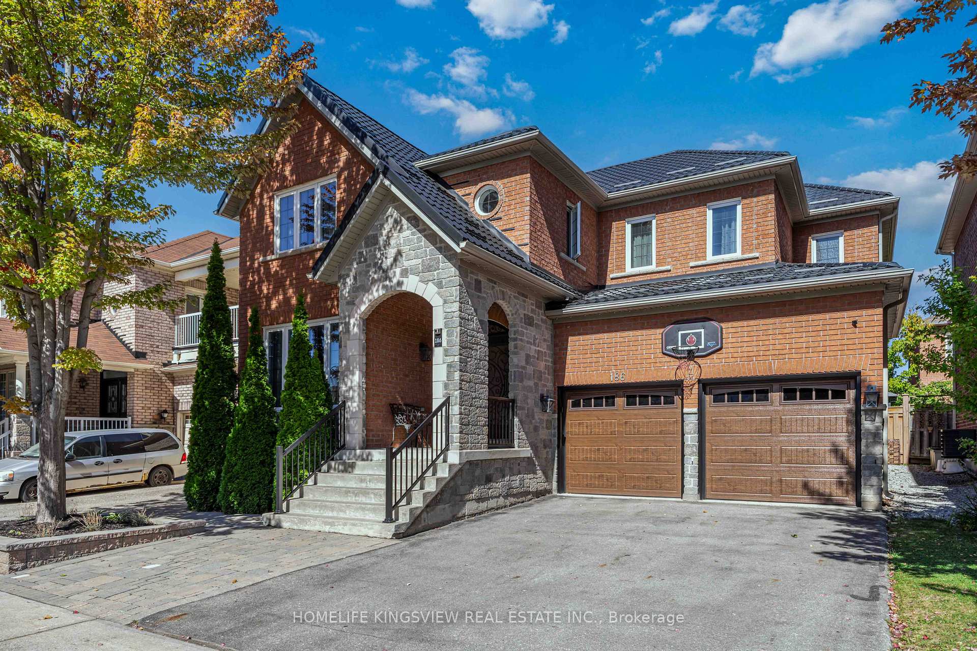 Photo 3 of 186 Saint Francis Avenue, Vaughan, Vellore Village — HOMEH