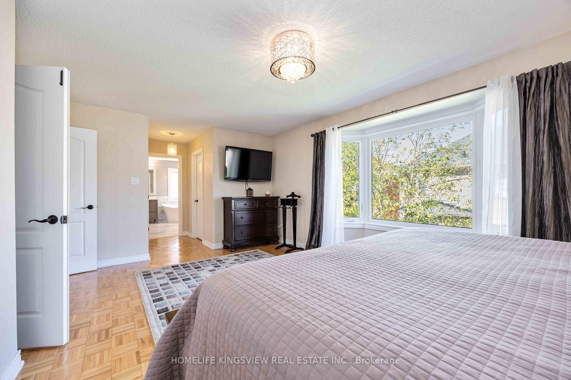 Photo 15 of 186 Saint Francis Avenue, Vaughan, Vellore Village — HOMEH