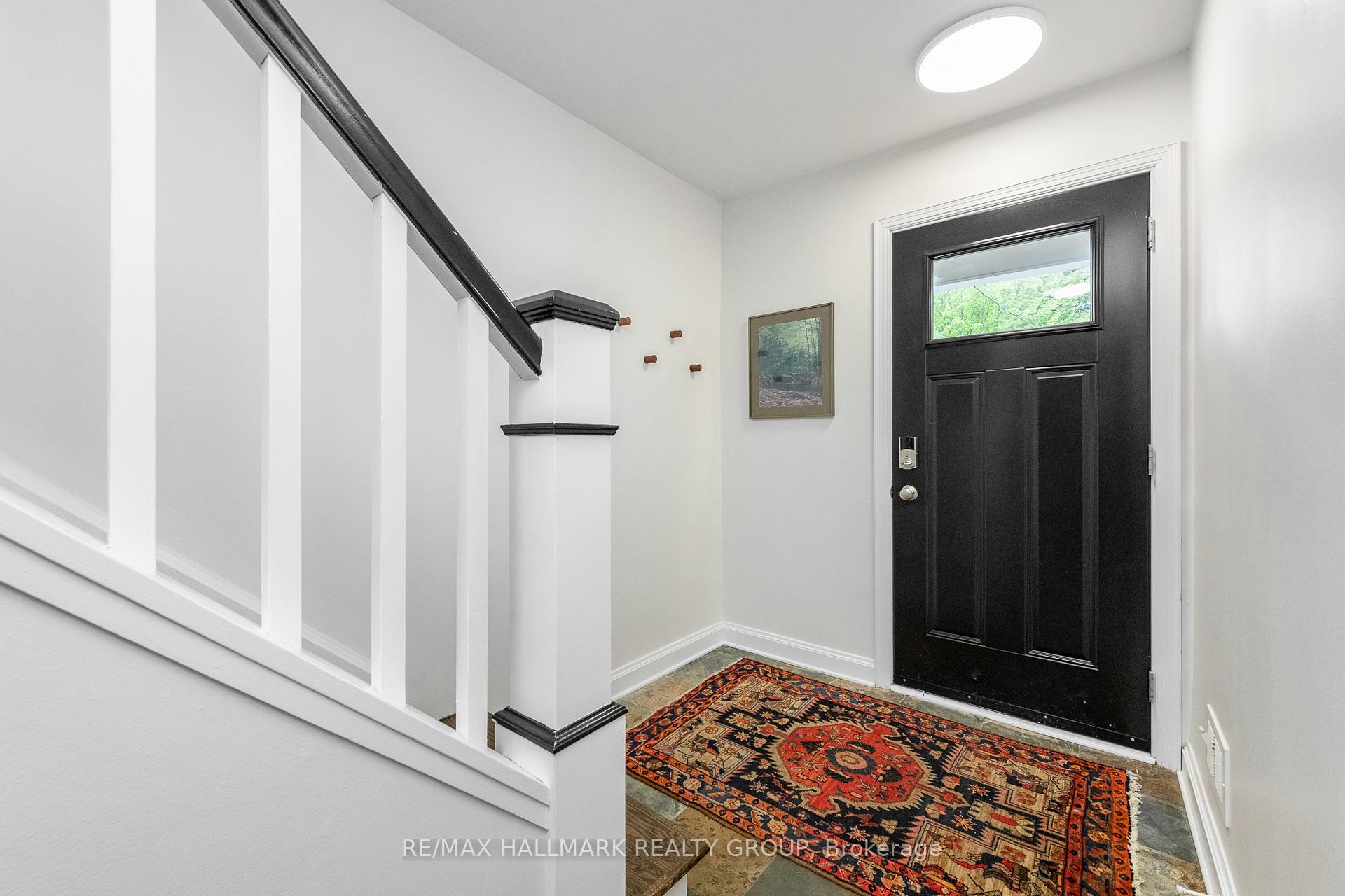 Photo 4 of 521 Athlone Avenue, Ottawa, Westboro/Hampton Park — HOMEH