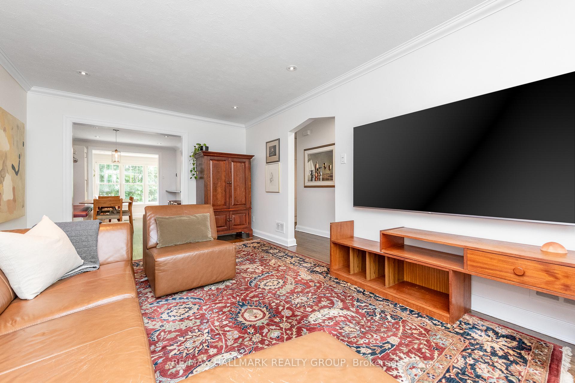 Photo 7 of 521 Athlone Avenue, Ottawa, Westboro/Hampton Park — HOMEH