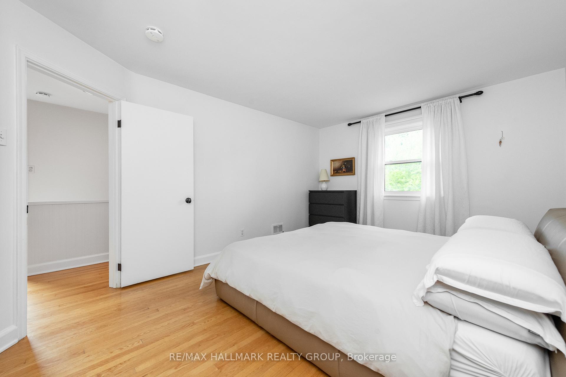 Photo 21 of 521 Athlone Avenue, Ottawa, Westboro/Hampton Park — HOMEH