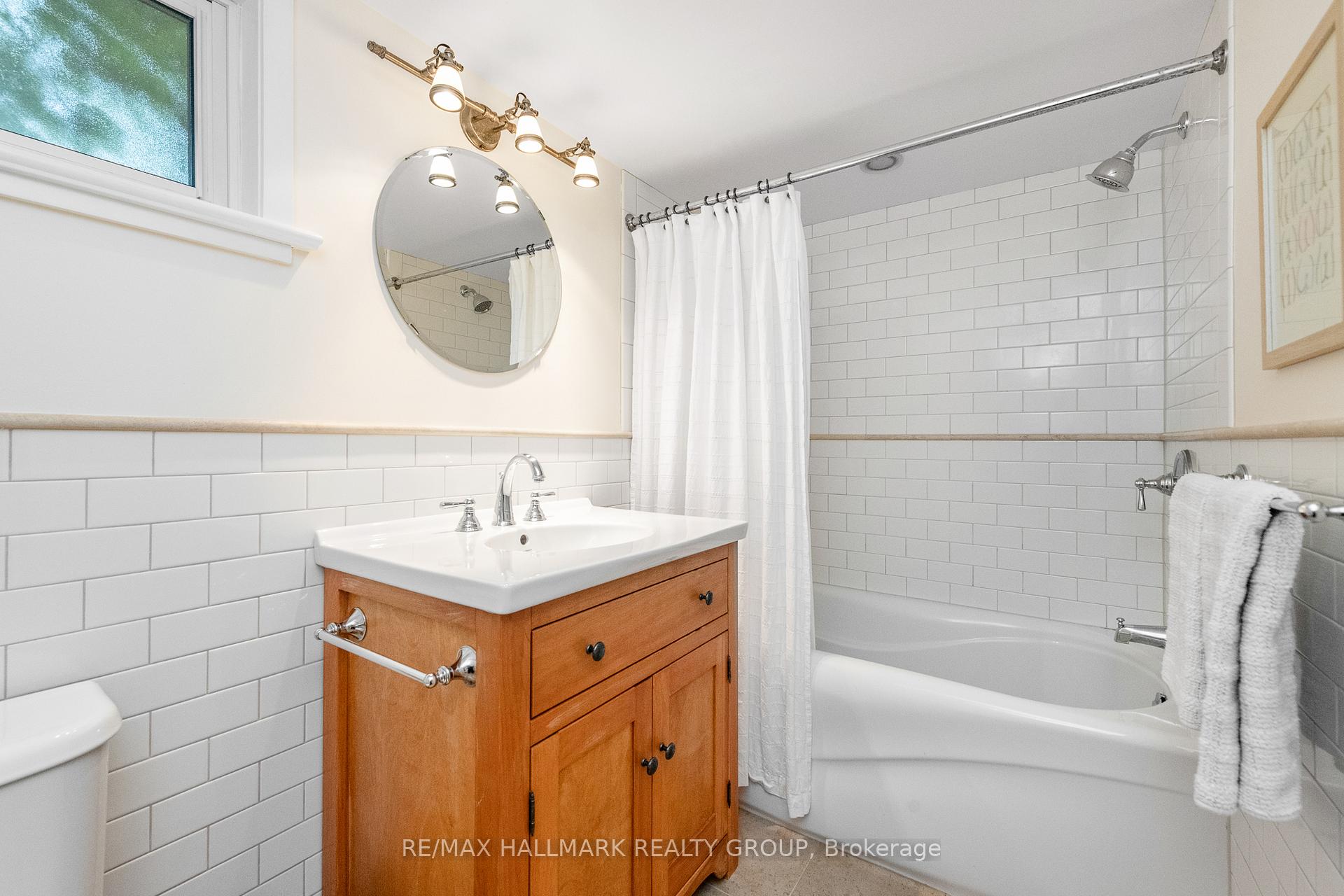 Photo 36 of 521 Athlone Avenue, Ottawa, Westboro/Hampton Park — HOMEH