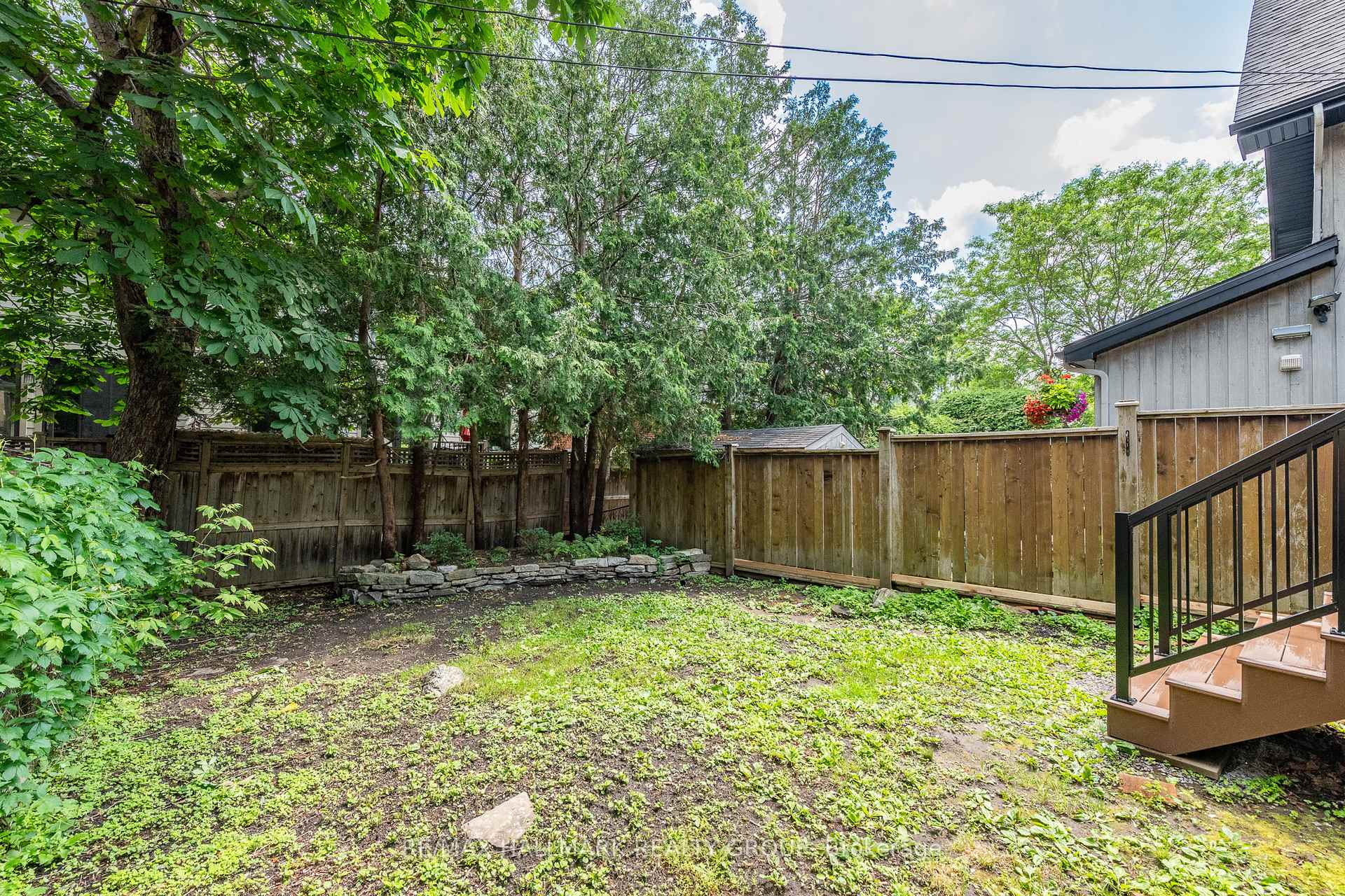 Photo 39 of 521 Athlone Avenue, Ottawa, Westboro/Hampton Park — HOMEH