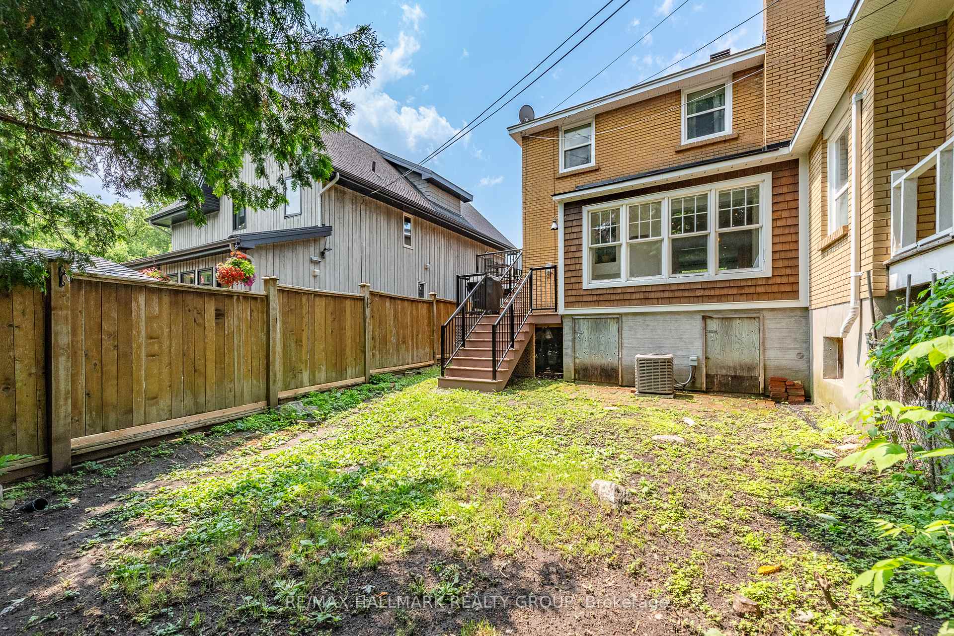 Photo 40 of 521 Athlone Avenue, Ottawa, Westboro/Hampton Park — HOMEH