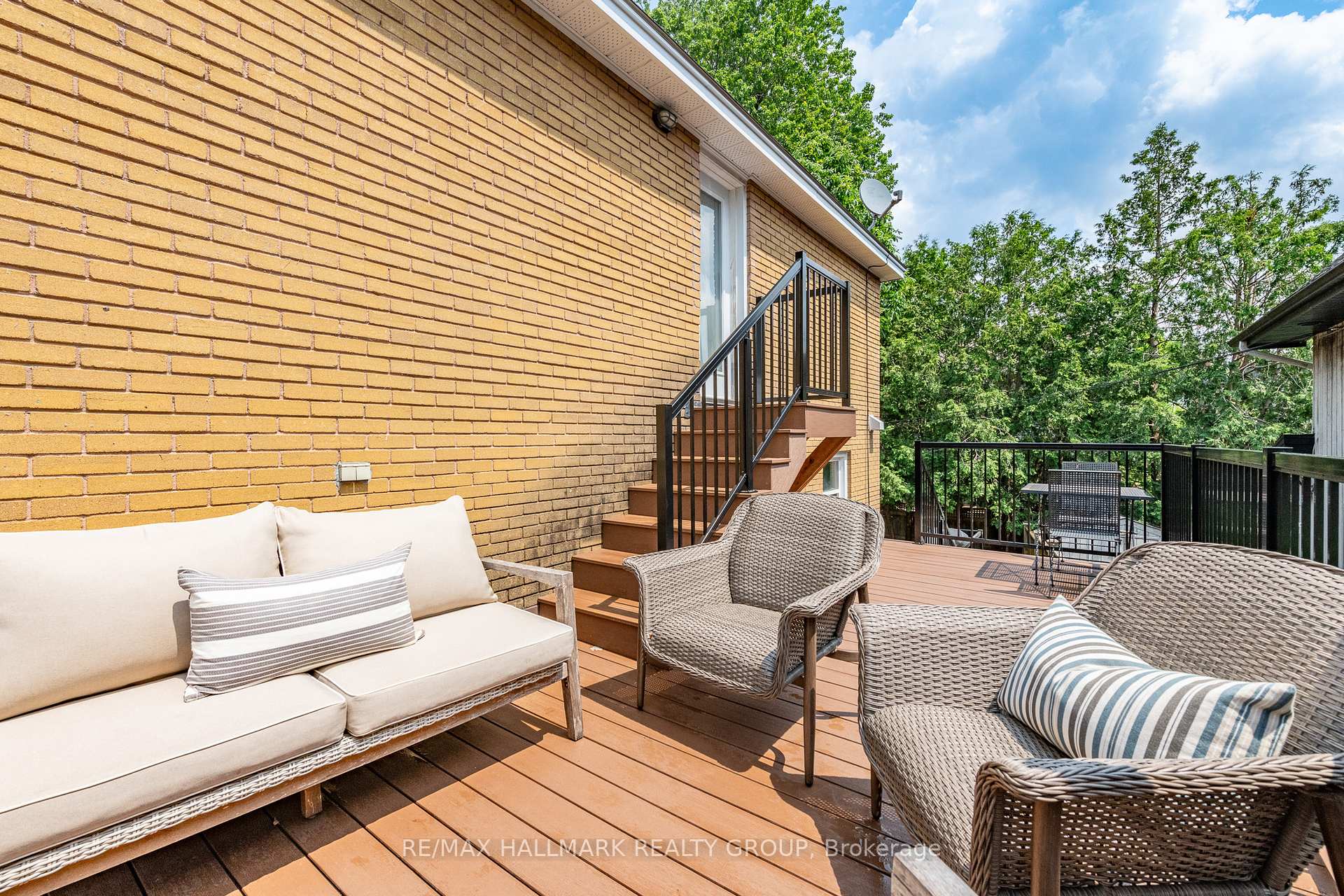 Photo 45 of 521 Athlone Avenue, Ottawa, Westboro/Hampton Park — HOMEH