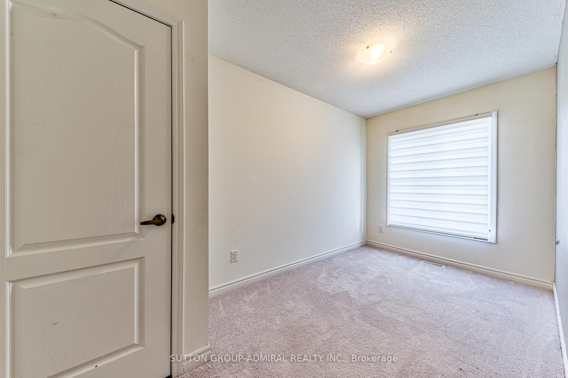 Front of 117 Sandhill Crane Drive