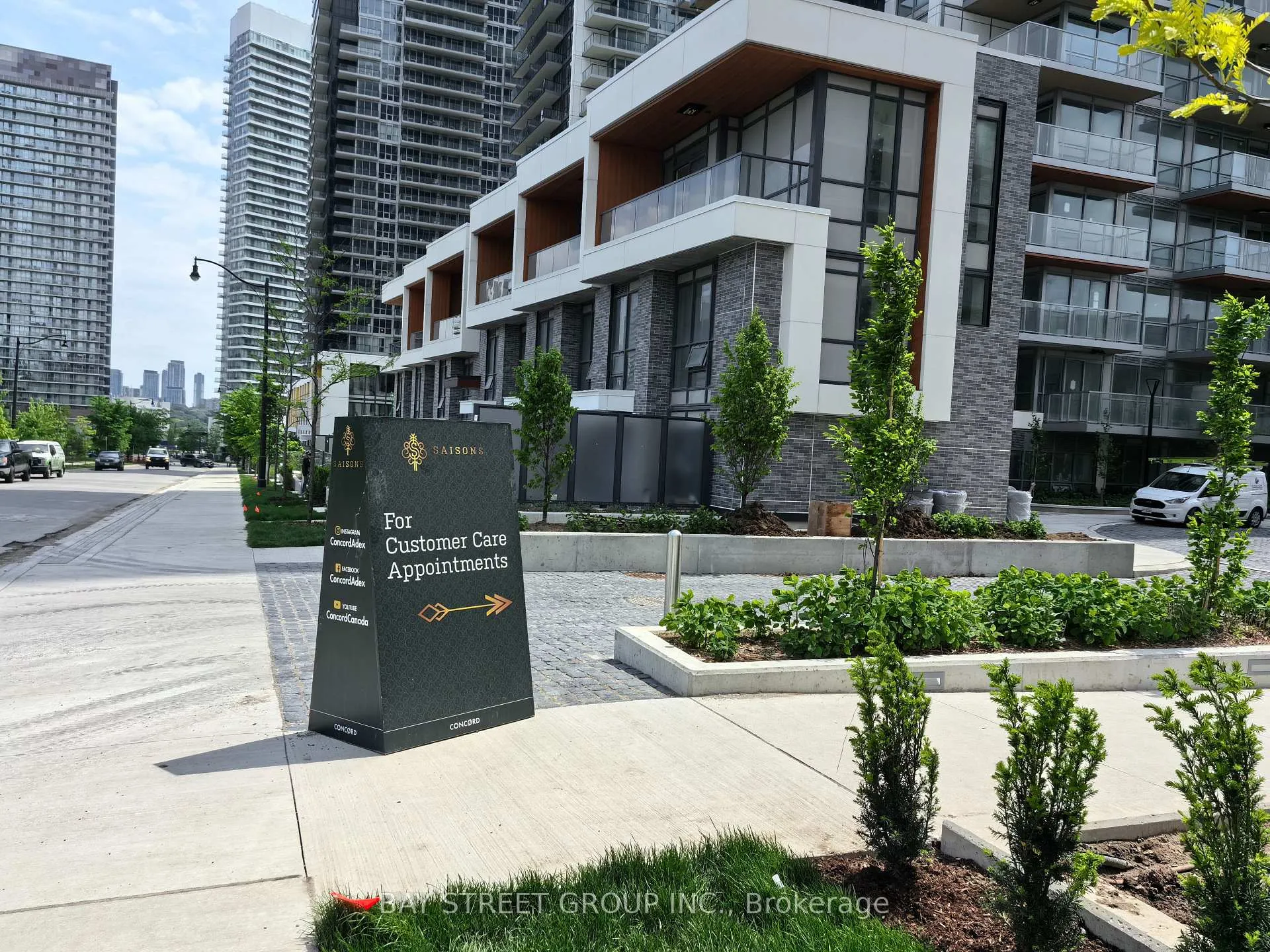 Front of Unit 2702, 27 Mcmahon Drive
