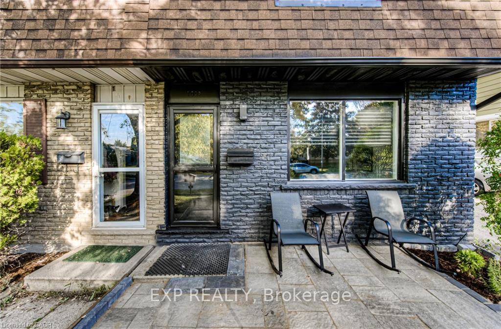 Photo 7 of Unit B, 100 Lillian Drive, Waterloo — HOMEH