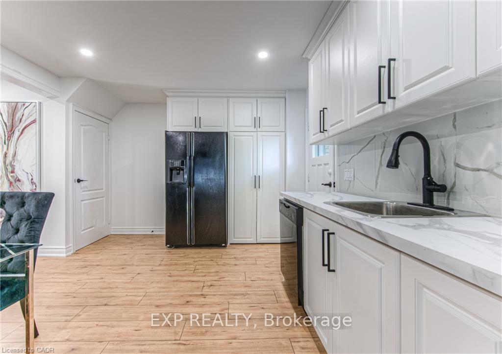 Photo 13 of Unit B, 100 Lillian Drive, Waterloo — HOMEH