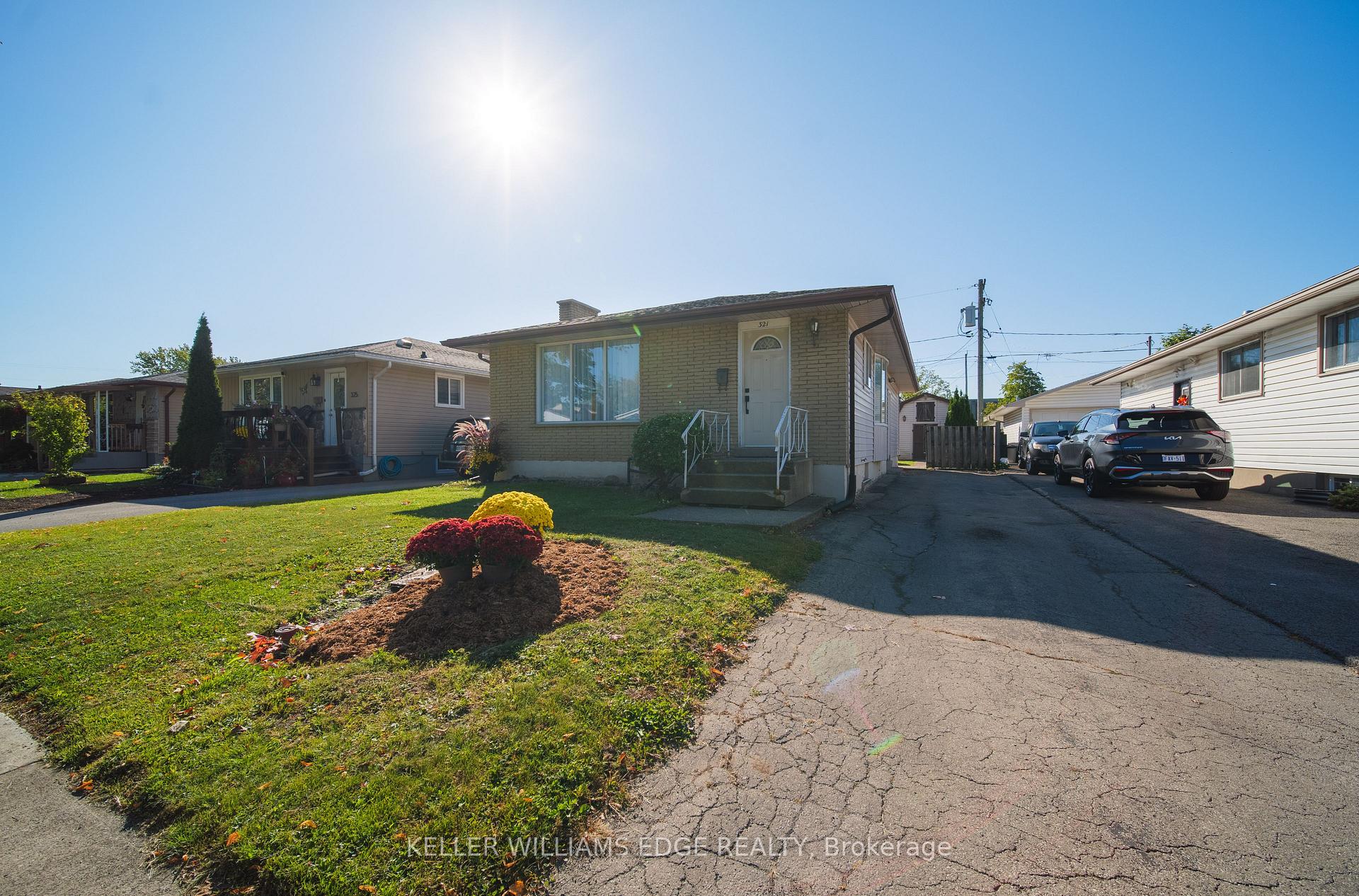 Photo 1 of 321 Gatfield Avenue, Welland, Lincoln/Crowland — HOMEH