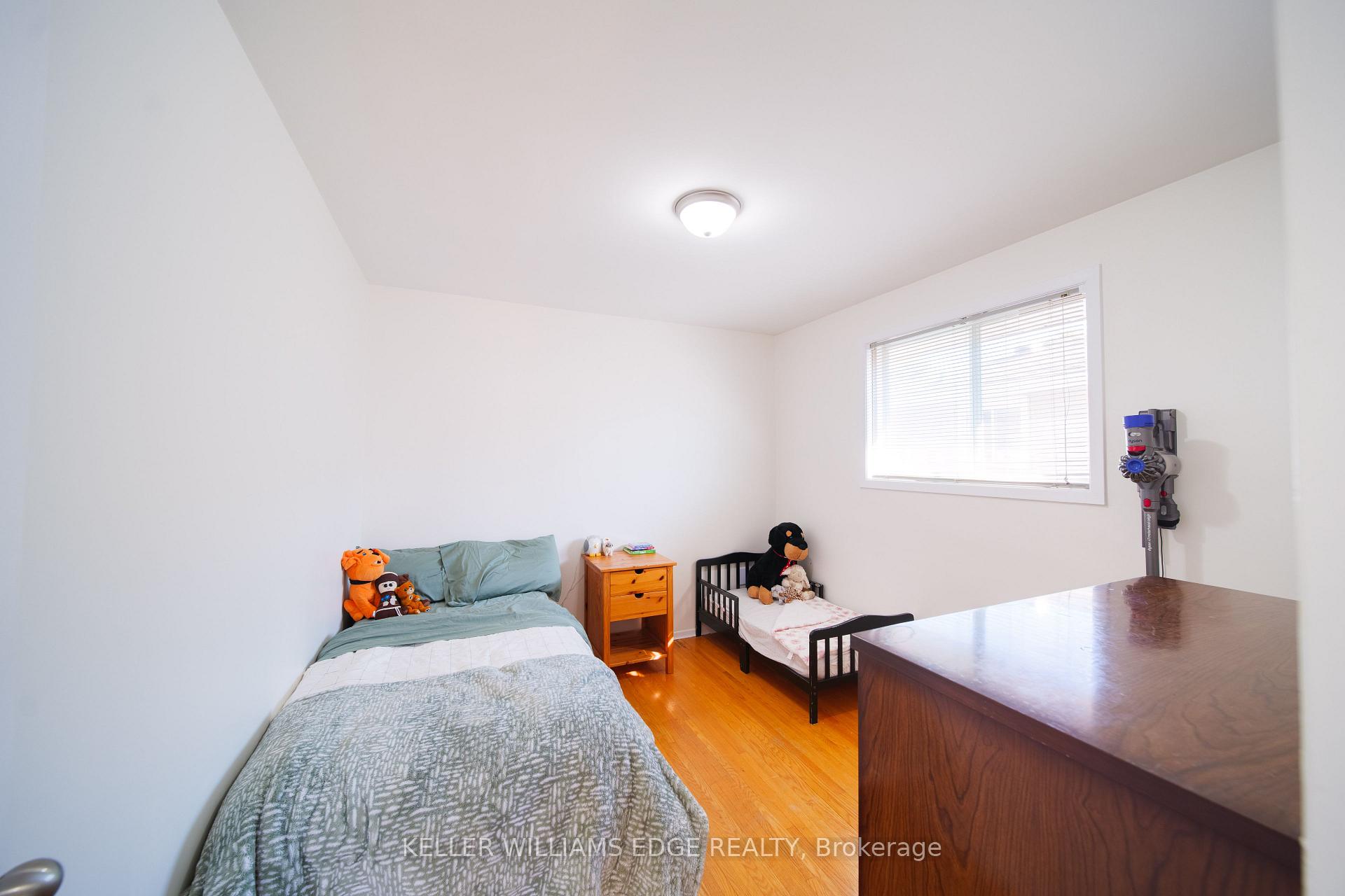 Photo 22 of 321 Gatfield Avenue, Welland, Lincoln/Crowland — HOMEH